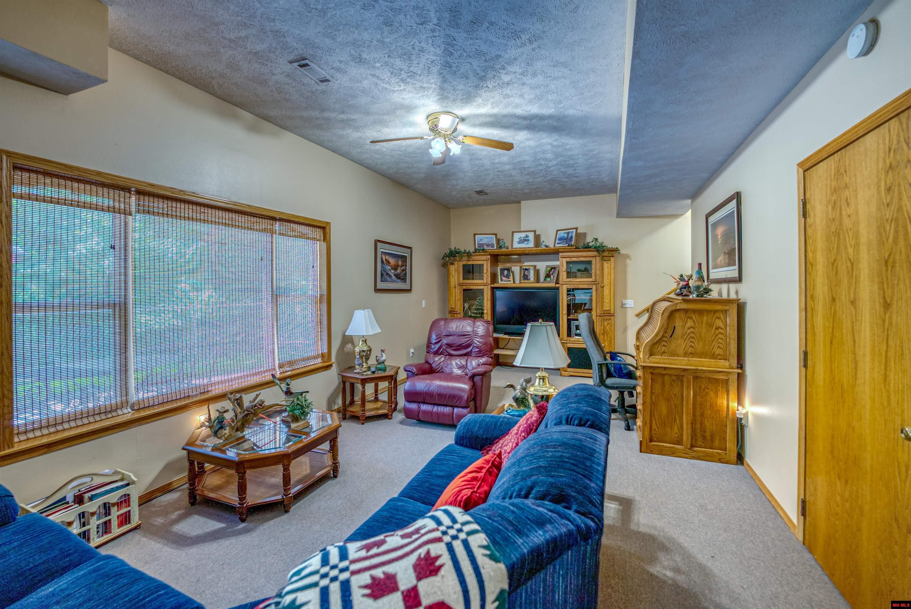 654 MALLARD POINT ROAD Mountain Home, AR