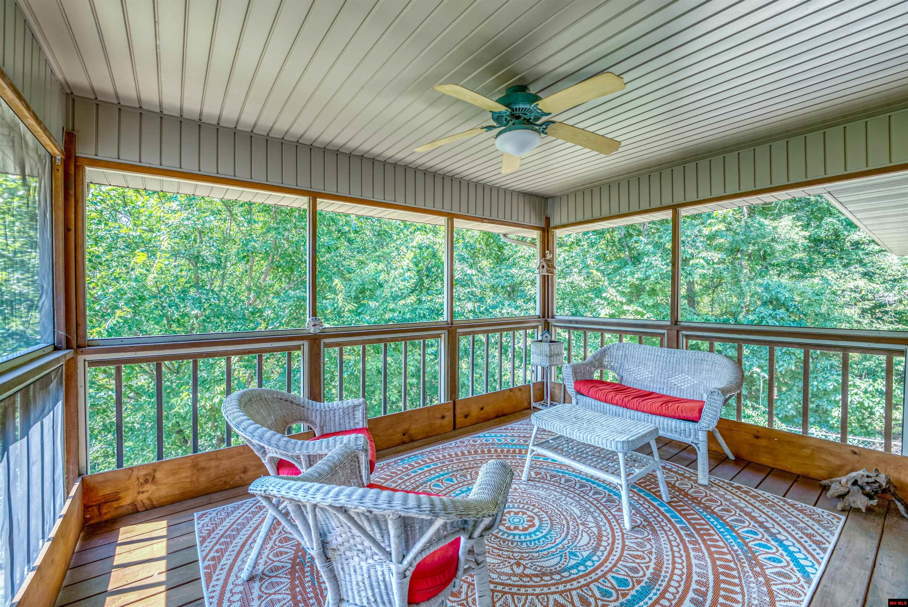 654 MALLARD POINT ROAD Mountain Home, AR