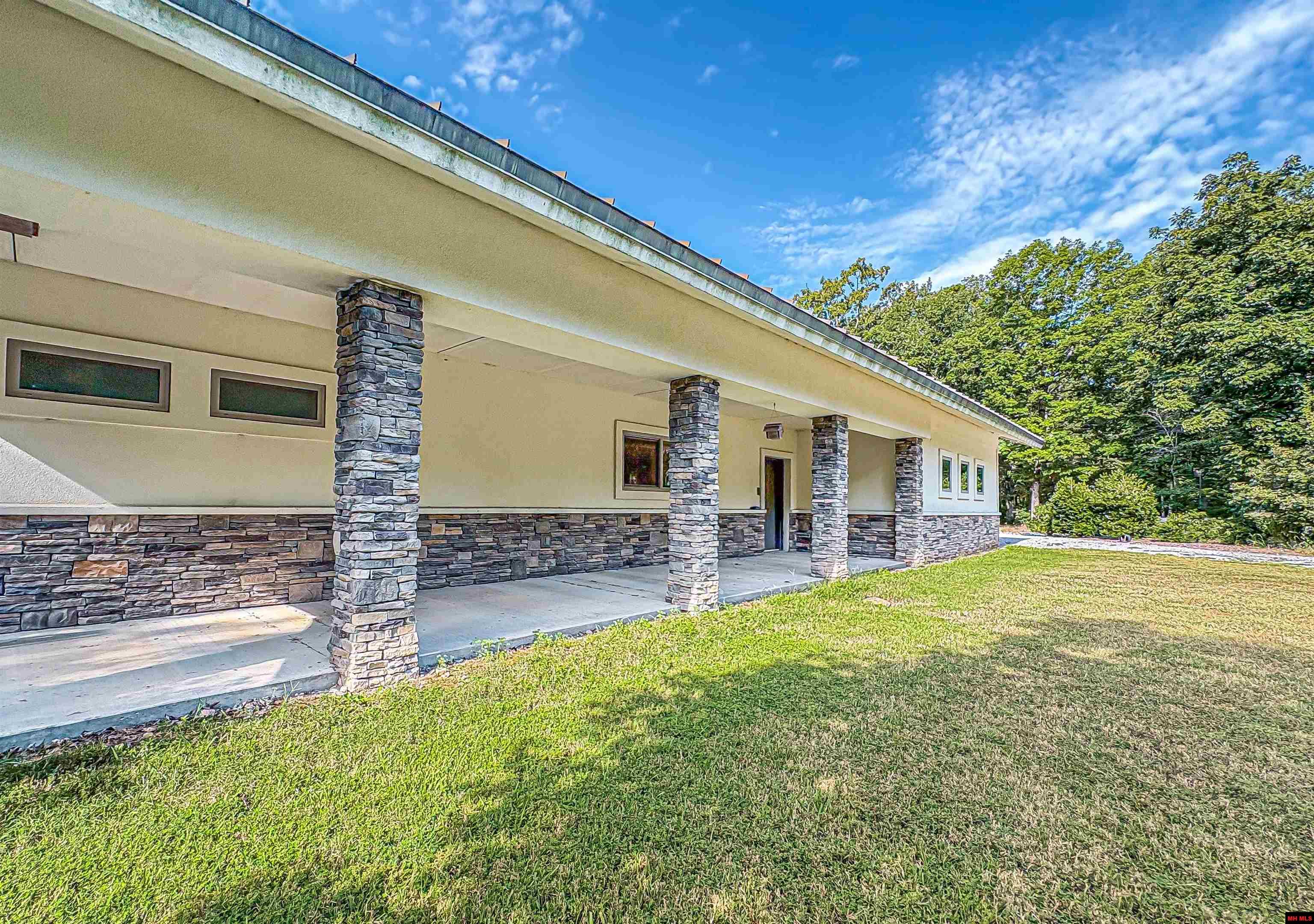 418 Dogwood Ridge Terrace