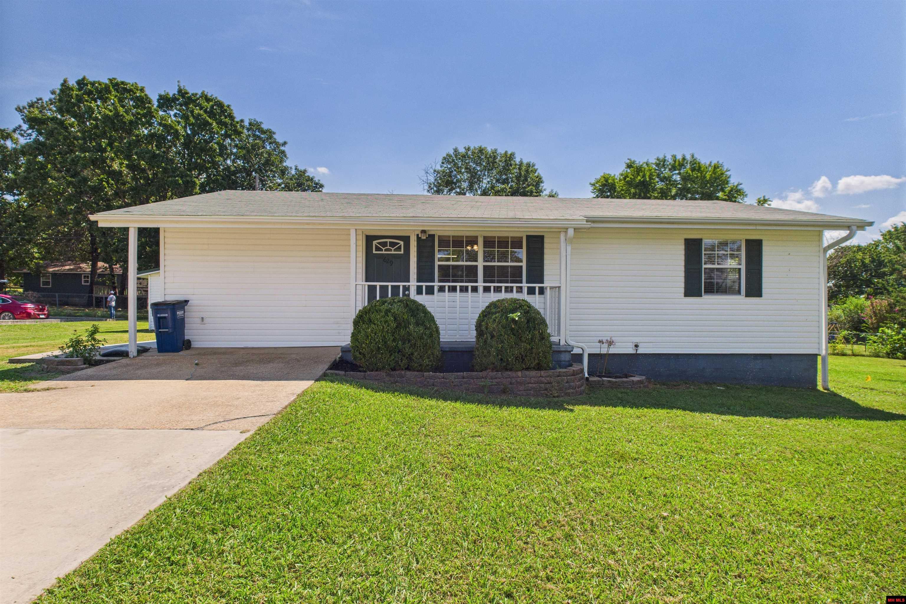 629 N COLLEGE STREET Mountain Home, AR 72653
