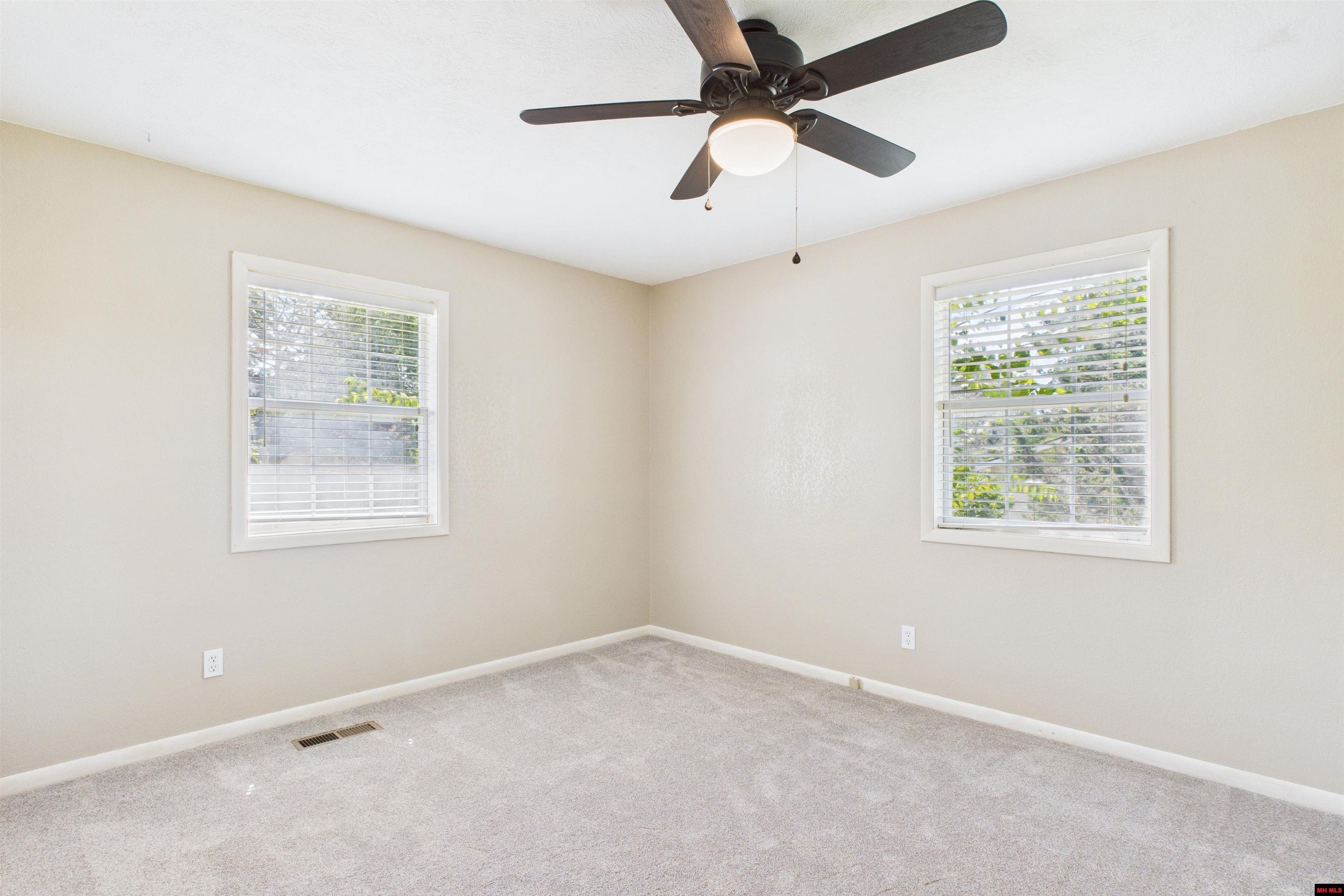 629 N COLLEGE STREET Mountain Home, AR 72653