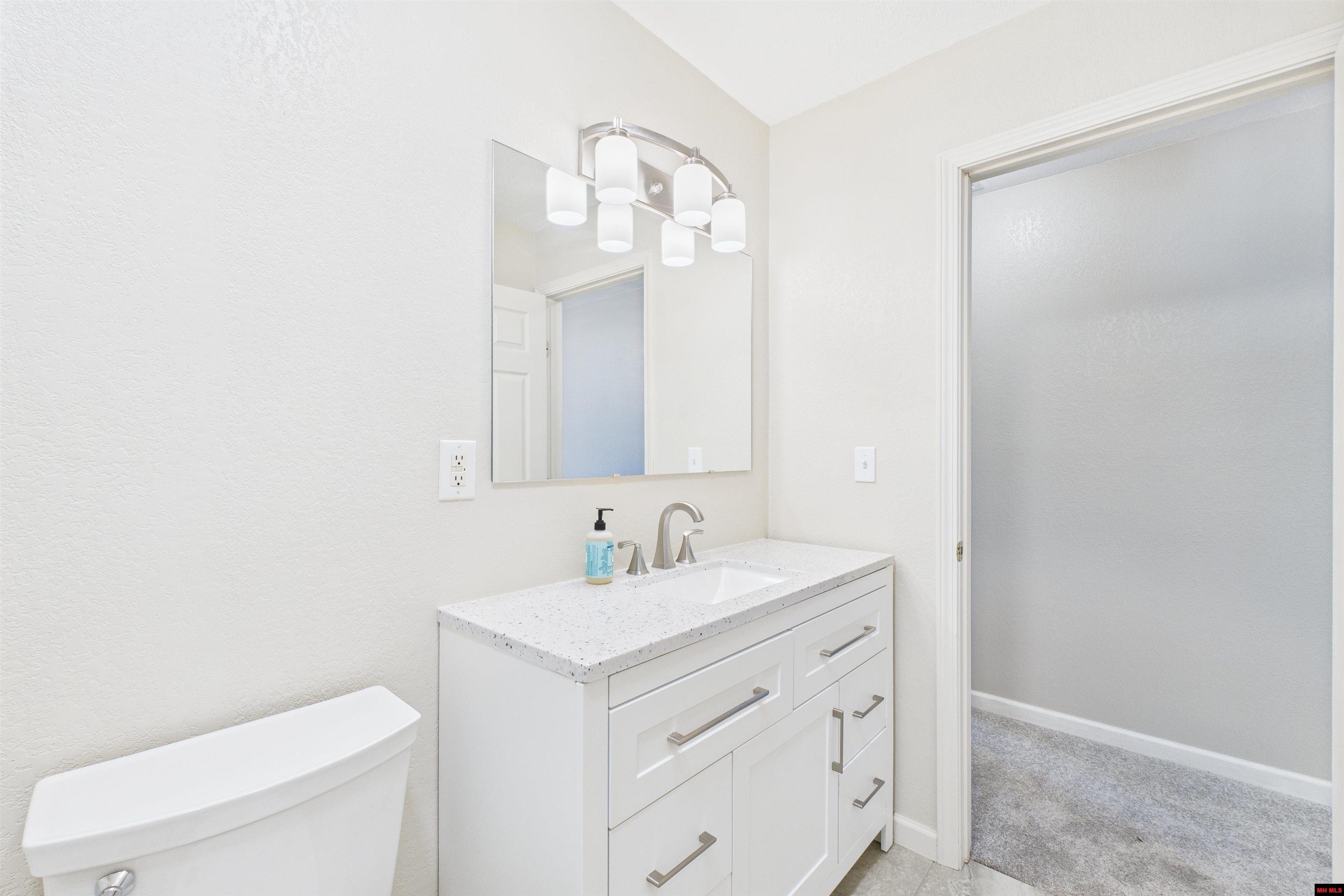 629 N COLLEGE STREET Mountain Home, AR 72653