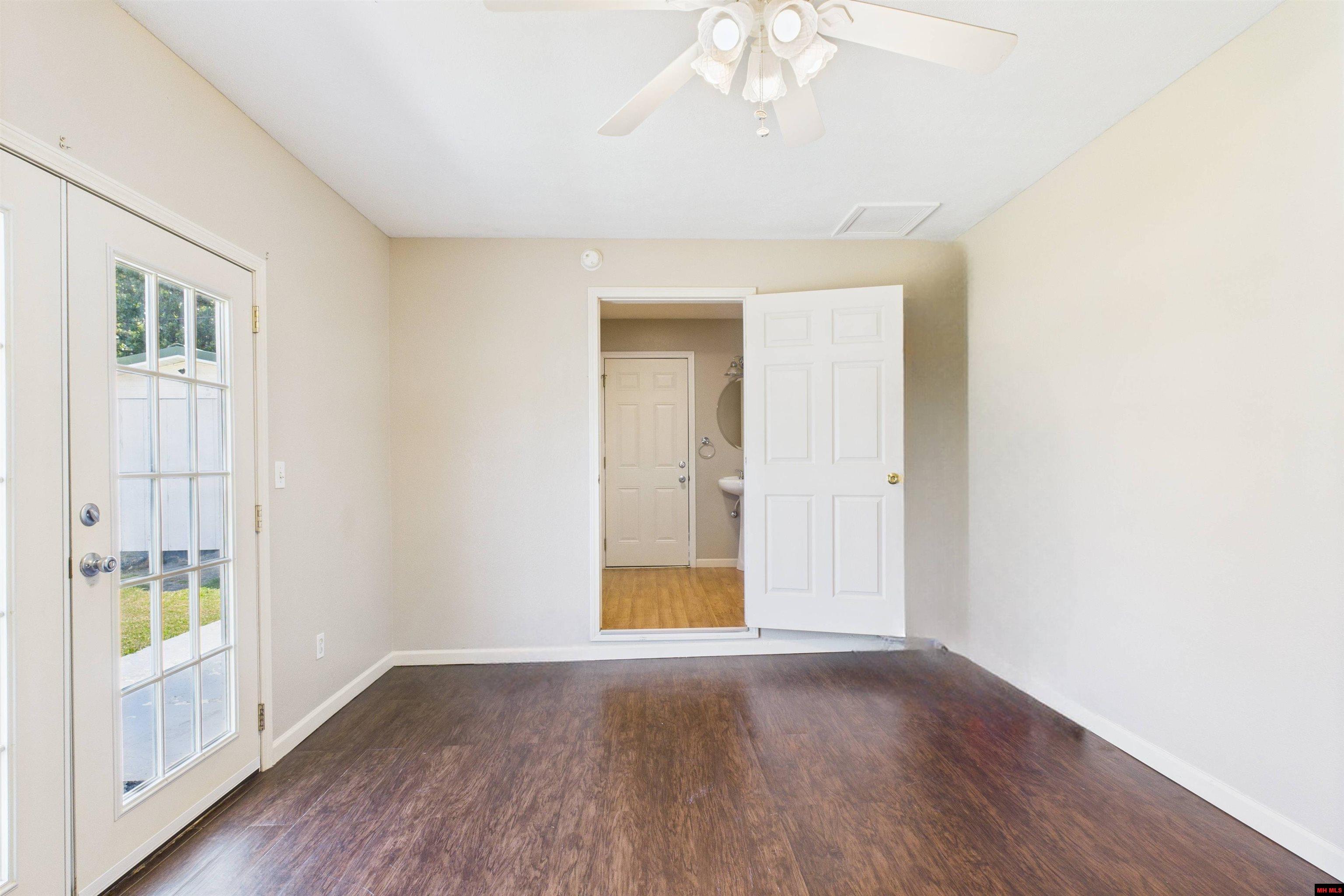 629 N COLLEGE STREET Mountain Home, AR 72653