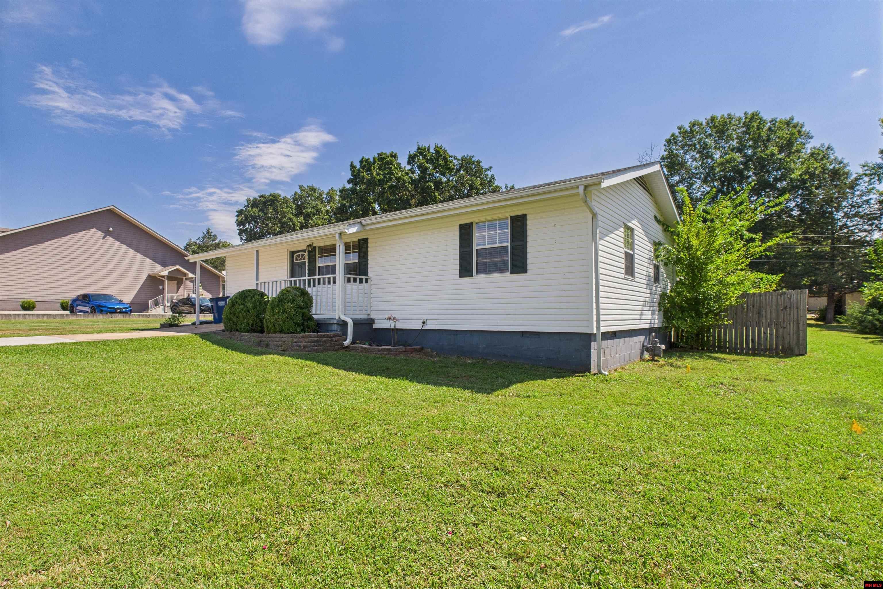 629 N COLLEGE STREET Mountain Home, AR 72653