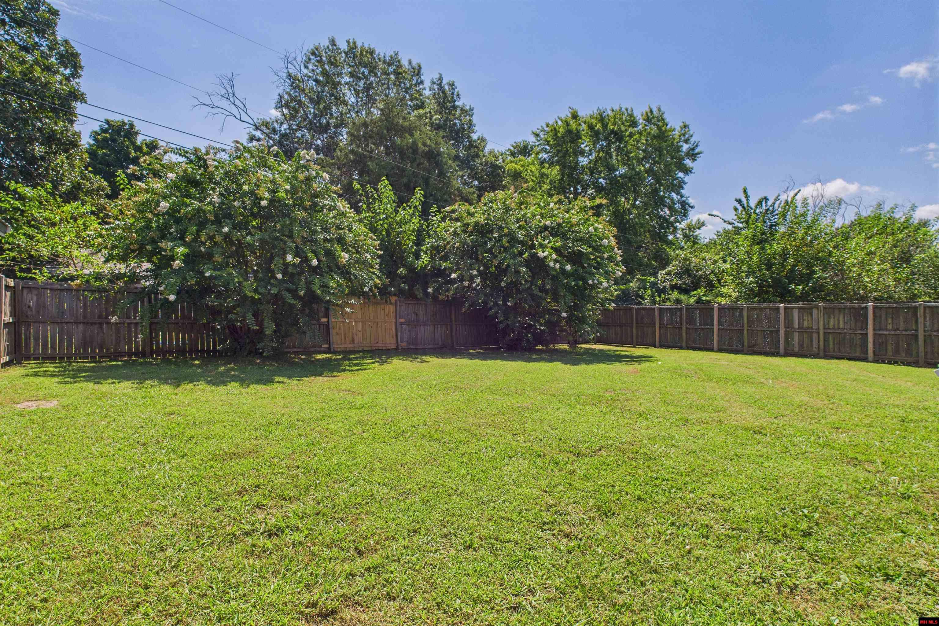 629 N COLLEGE STREET Mountain Home, AR 72653