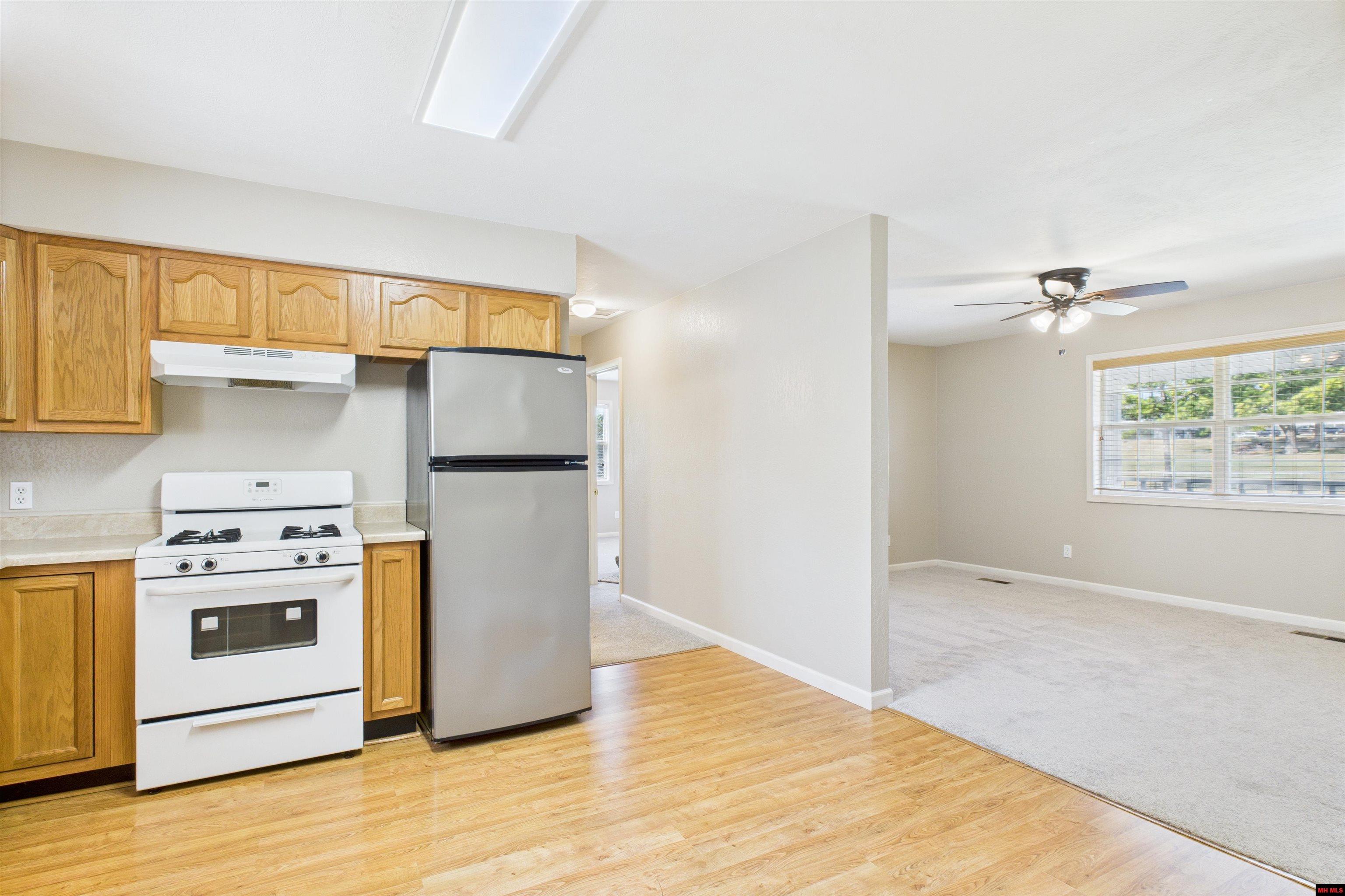 629 N COLLEGE STREET Mountain Home, AR 72653