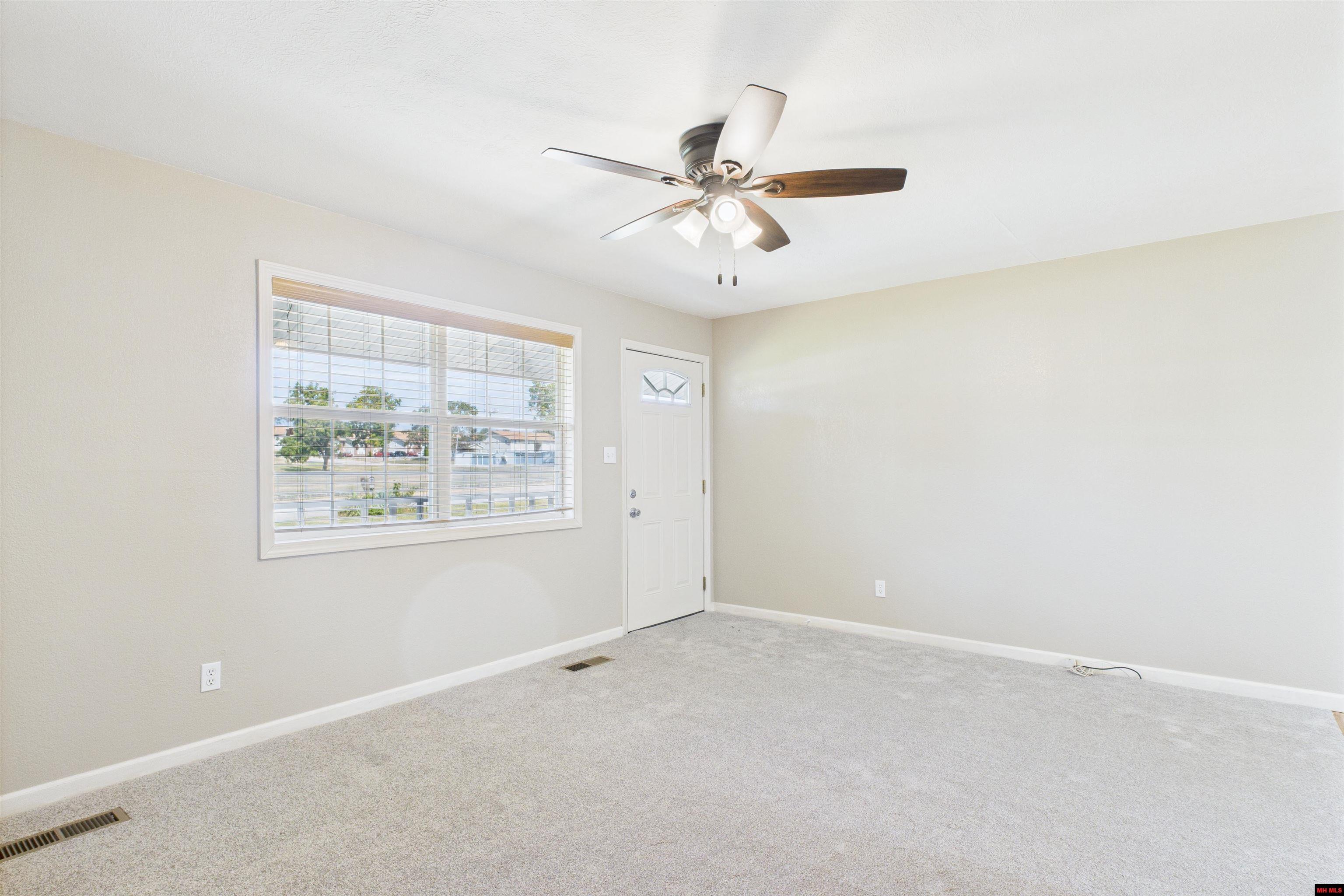 629 N COLLEGE STREET Mountain Home, AR 72653