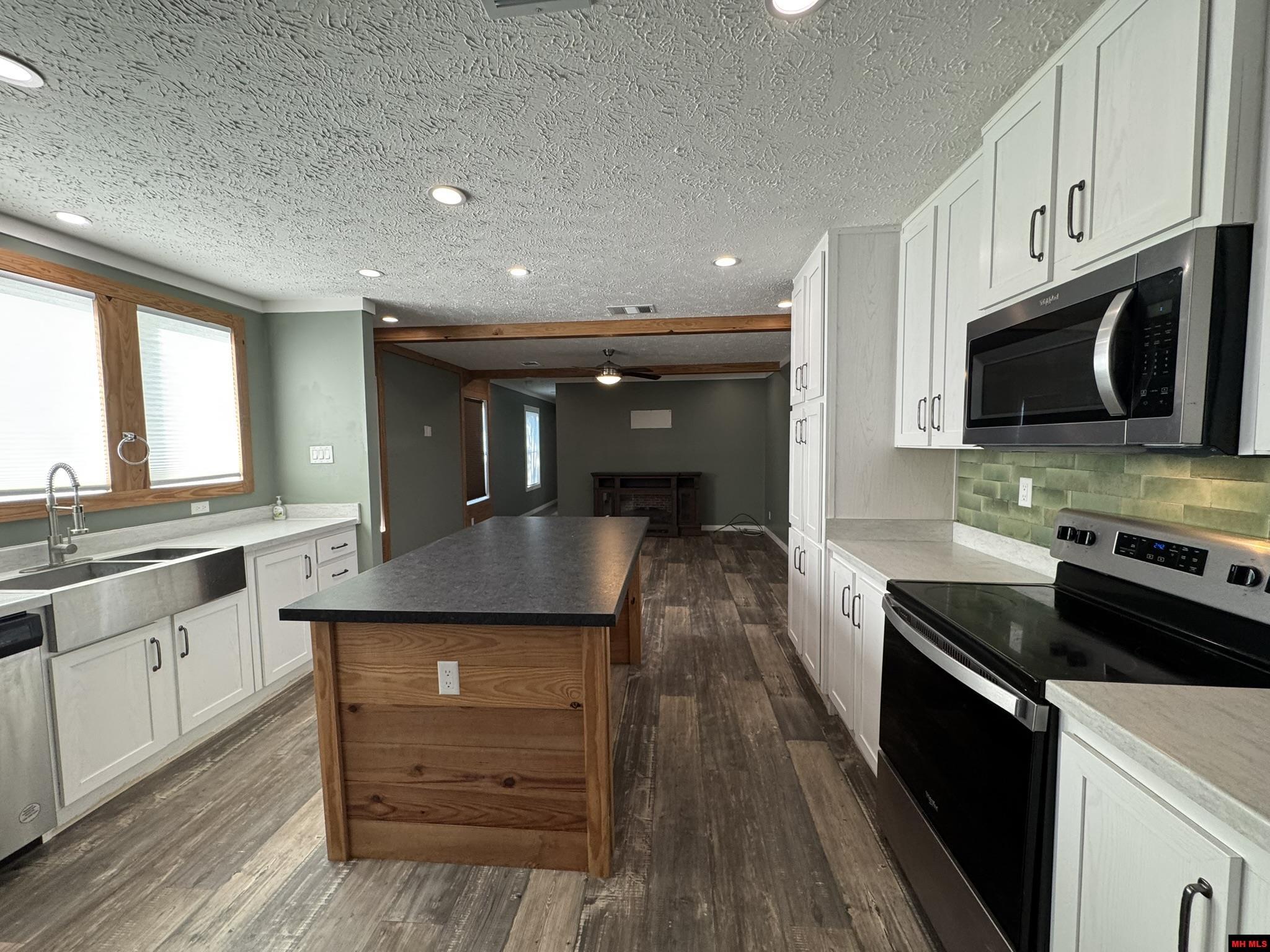 51 RIVER RUN DRIVE Gassville, AR