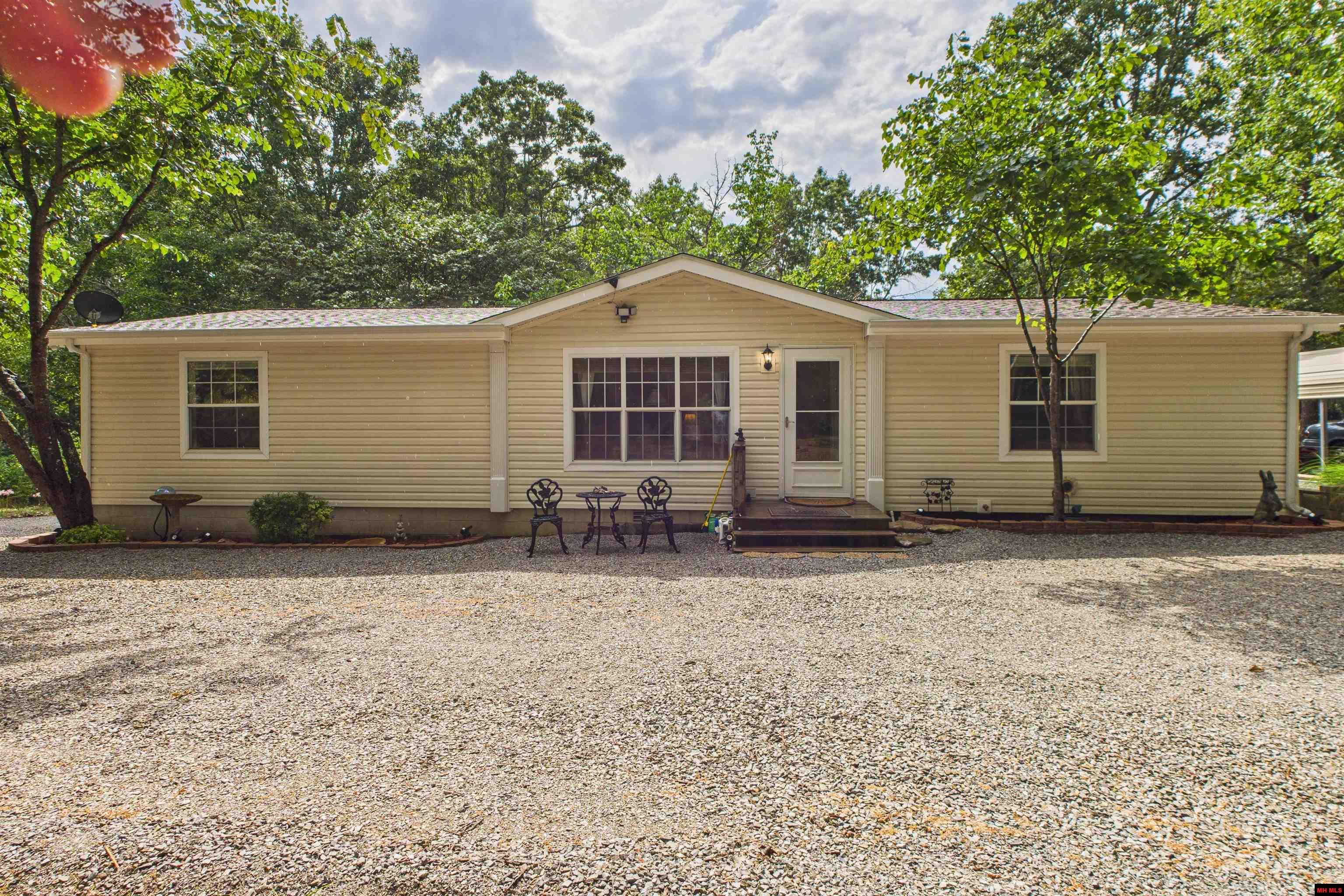 1252 CR 30 Mountain Home, AR 72653