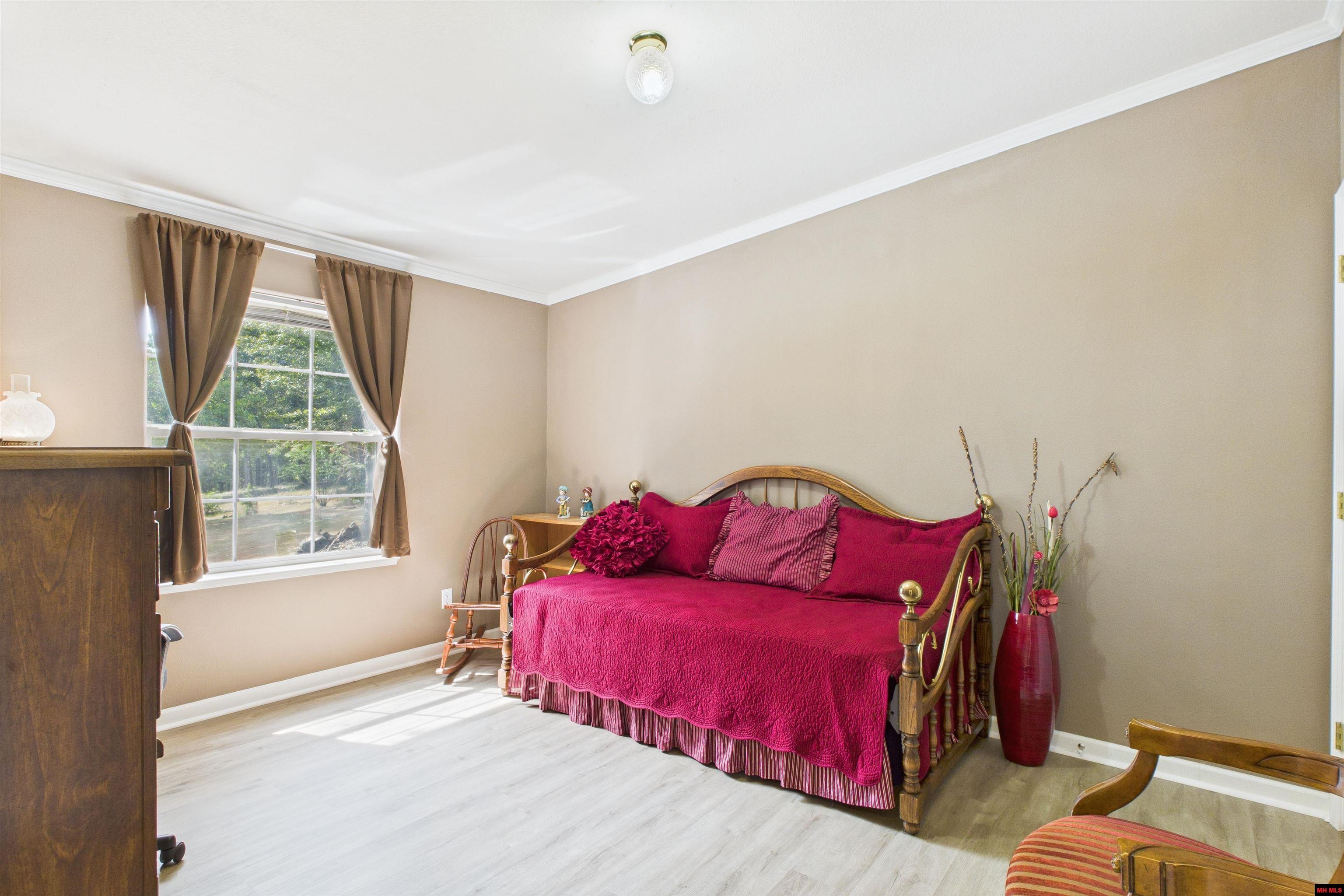 1252 CR 30 Mountain Home, AR 72653