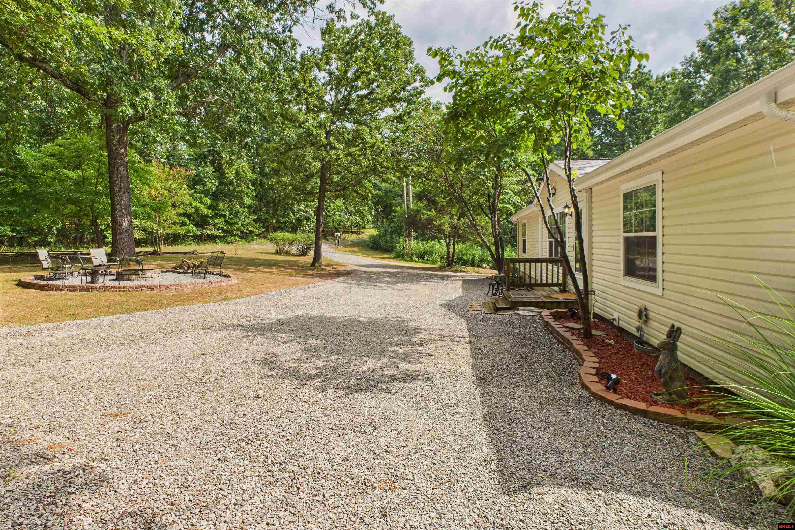 1252 CR 30 Mountain Home, AR 72653
