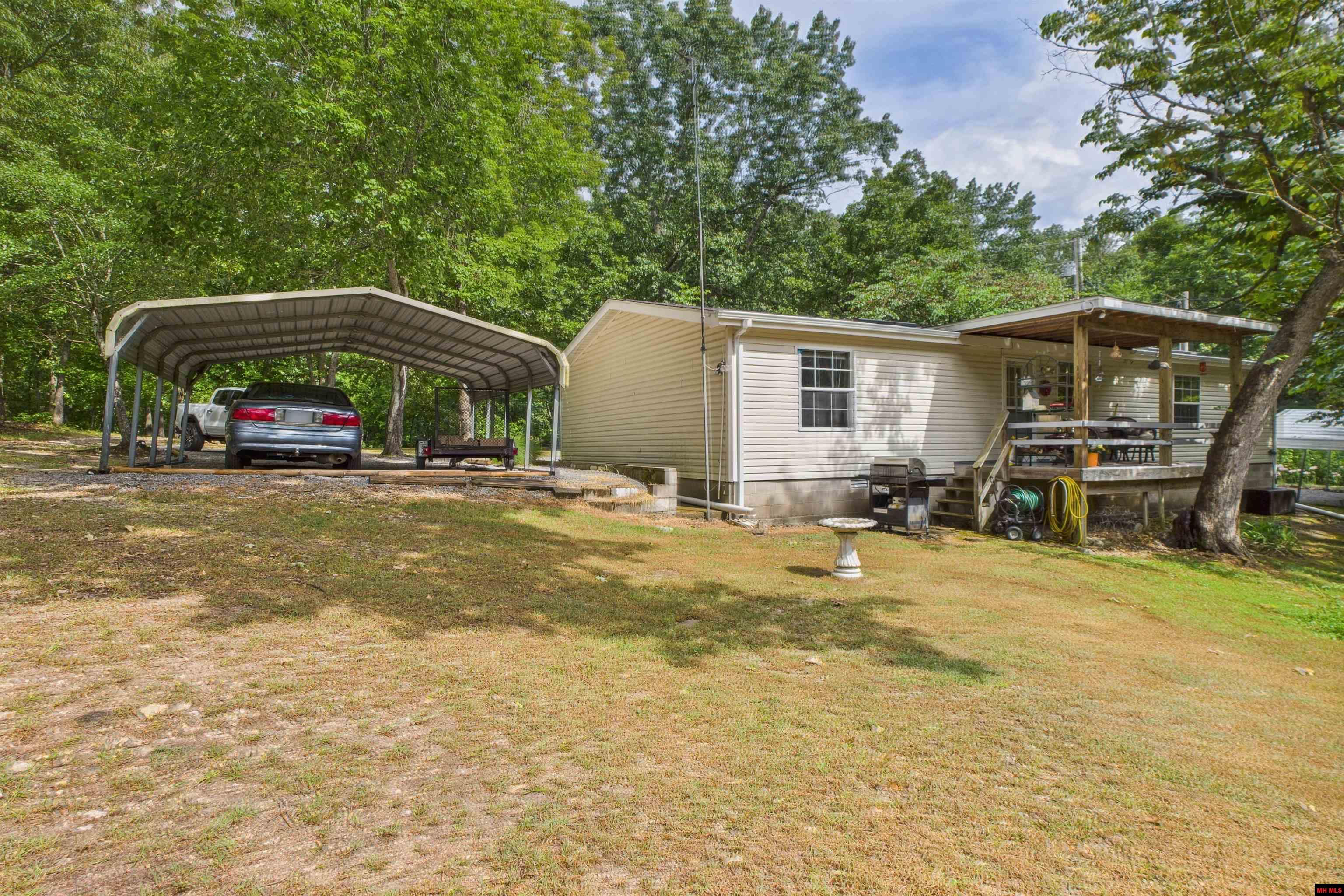 1252 CR 30 Mountain Home, AR 72653