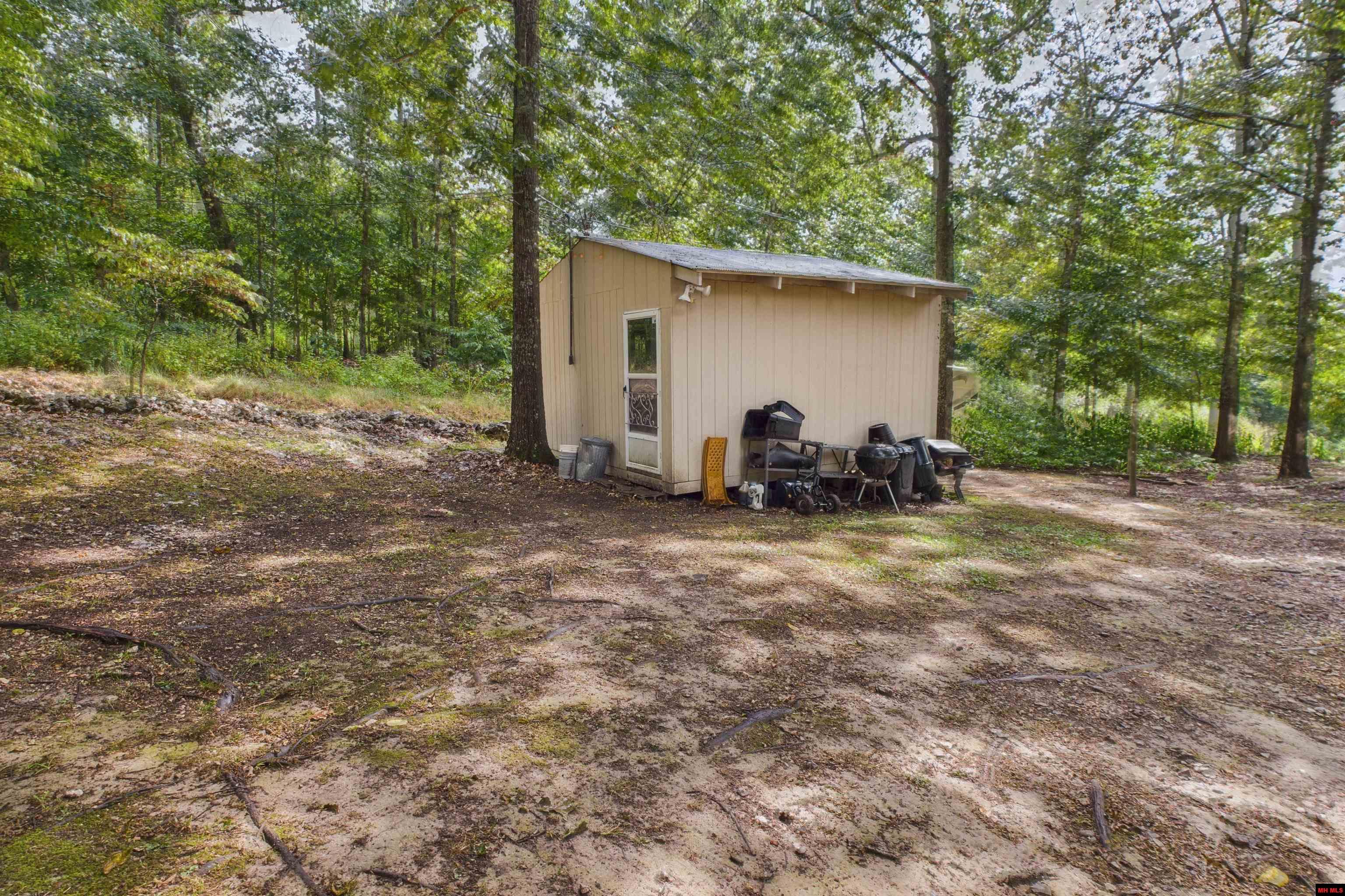 1252 CR 30 Mountain Home, AR 72653