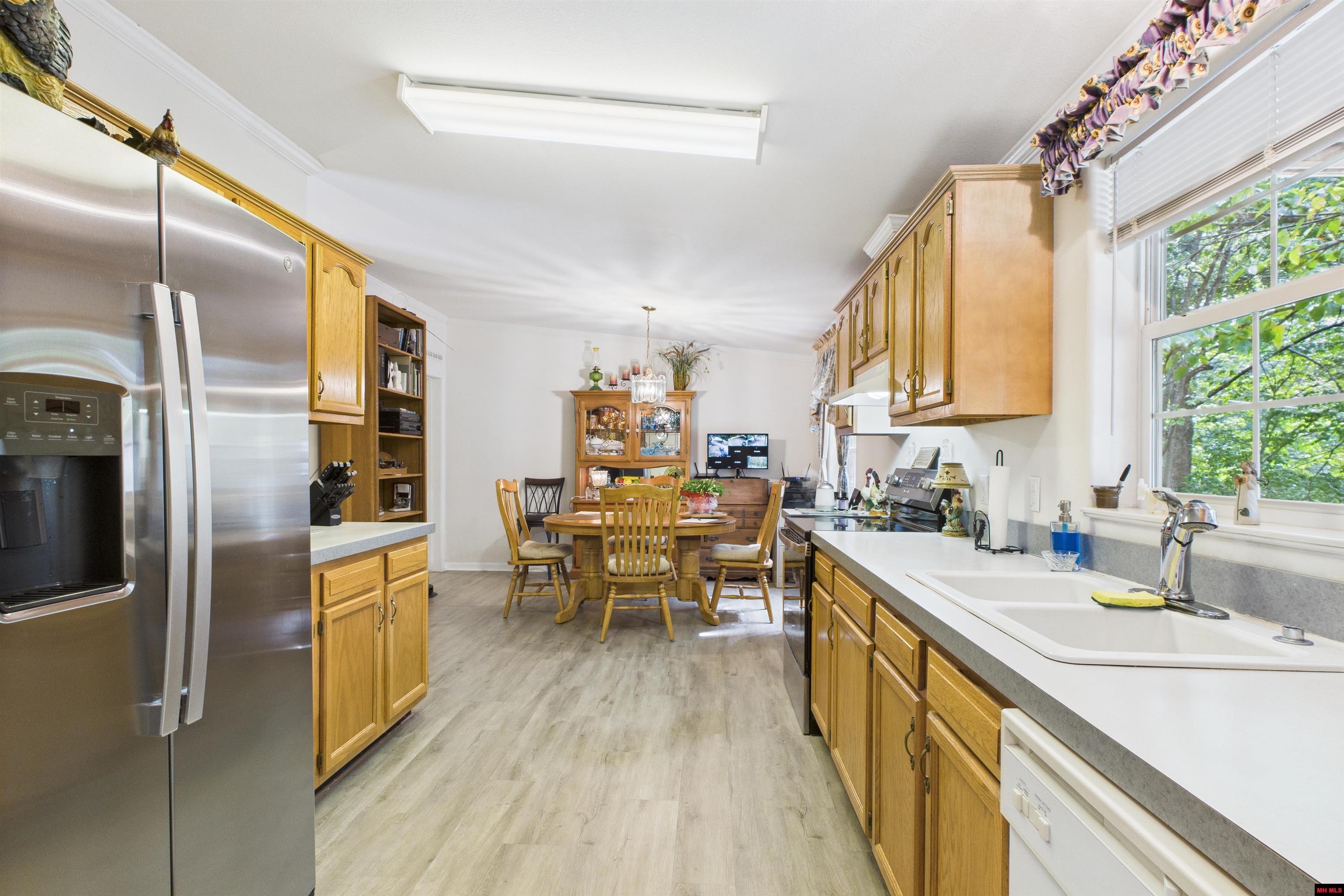 1252 CR 30 Mountain Home, AR 72653