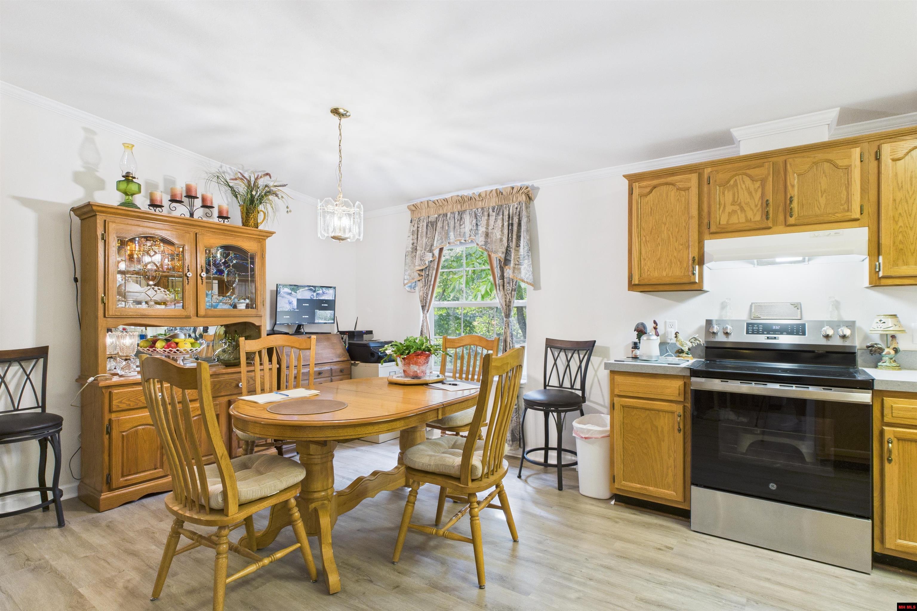 1252 CR 30 Mountain Home, AR 72653