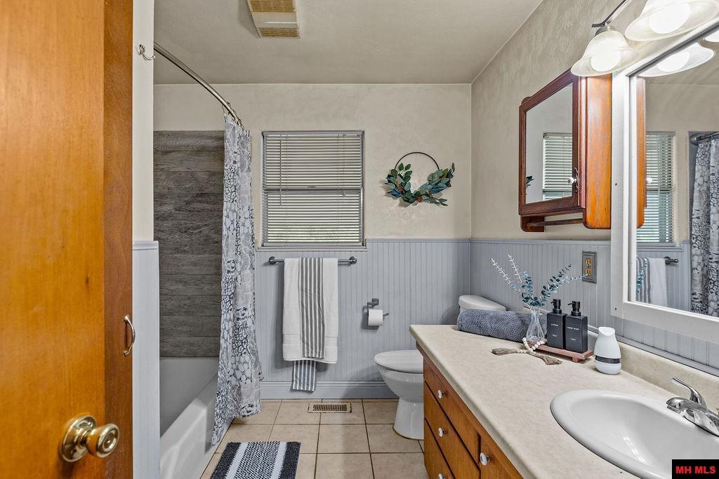 225 CR 419 Mountain Home, AR