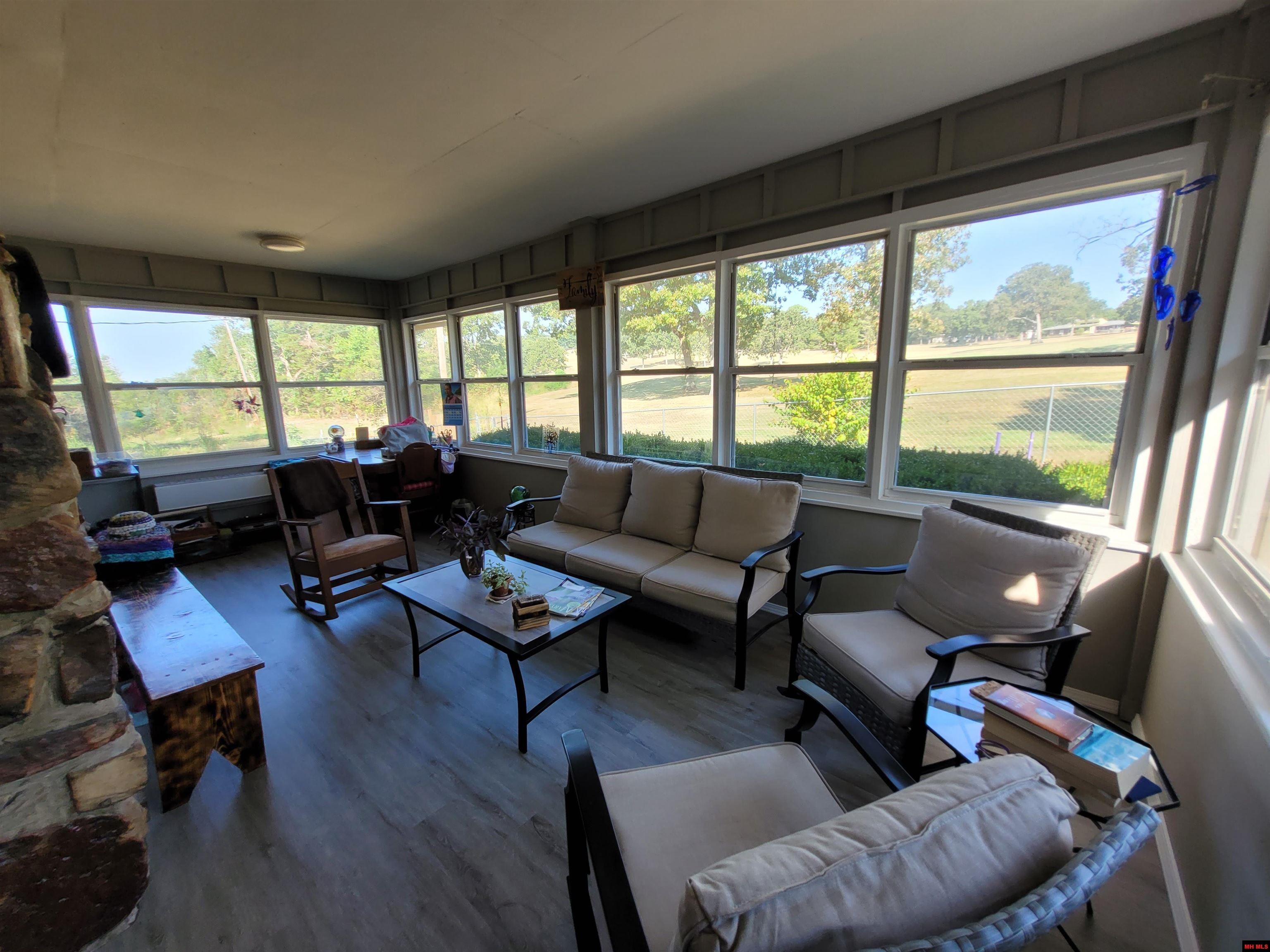 310 W GREEN VALLEY DRIVE Horseshoe Bend, AR 72512