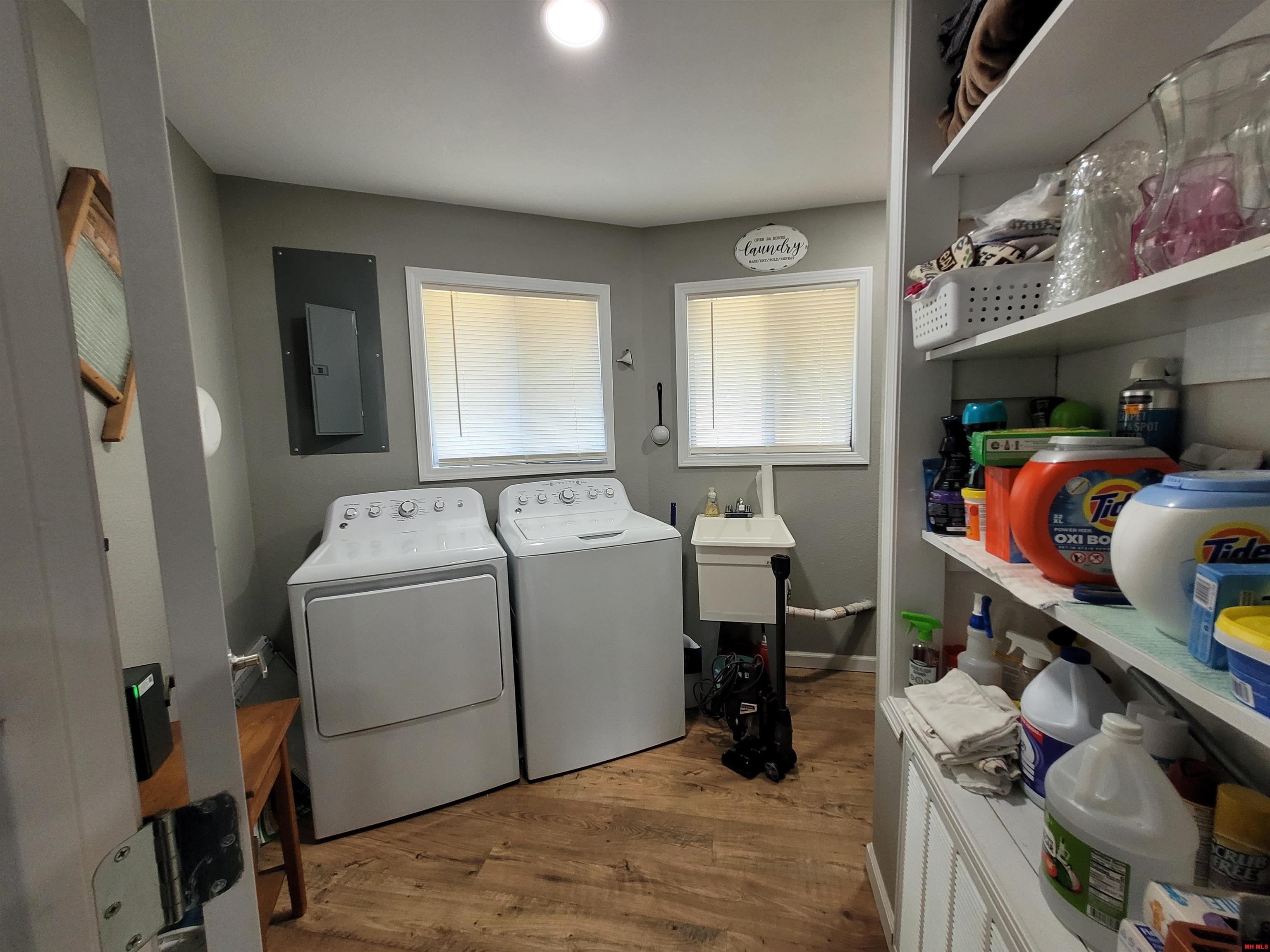 310 W GREEN VALLEY DRIVE Horseshoe Bend, AR 72512