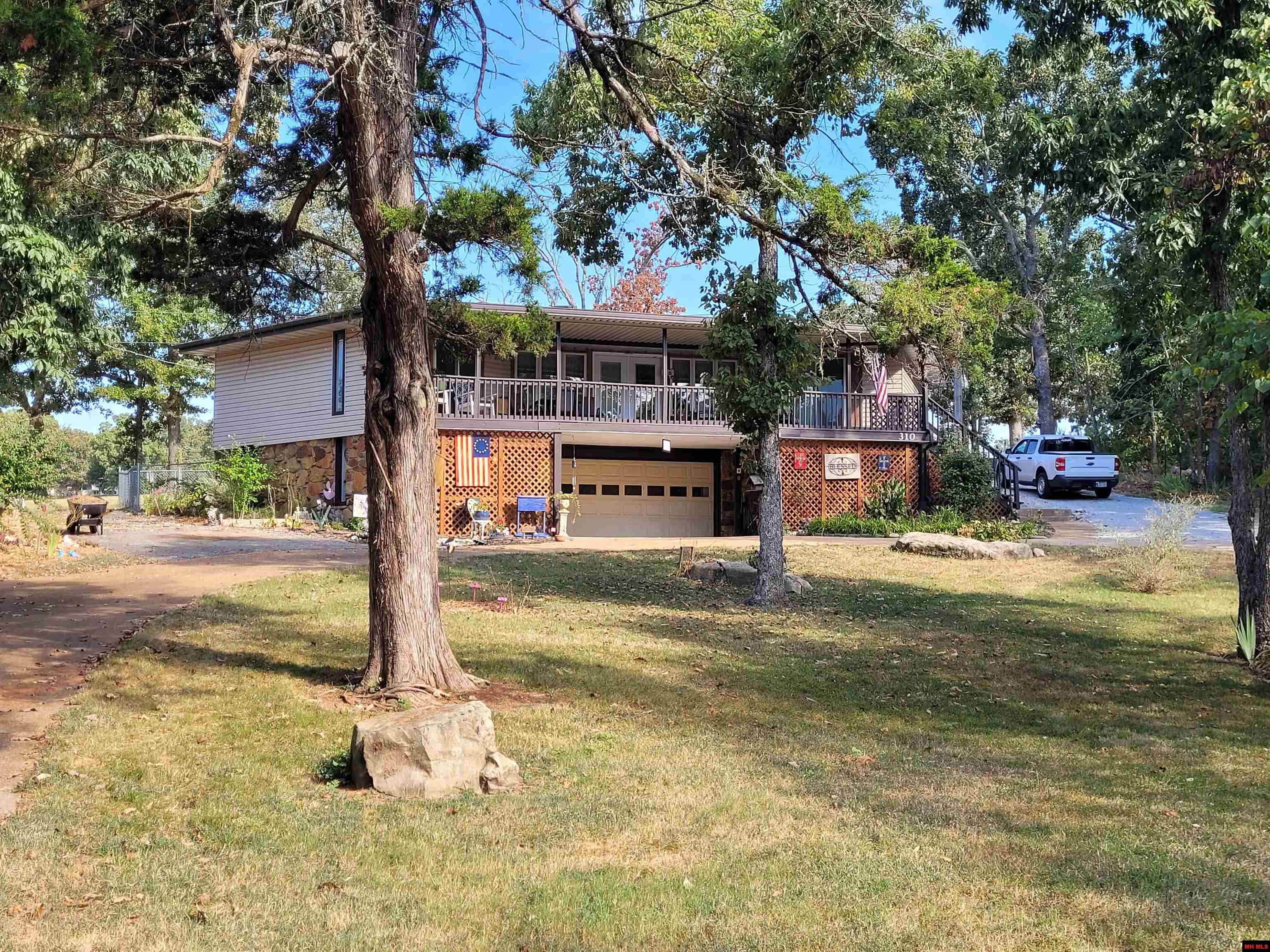 310 W GREEN VALLEY DRIVE Horseshoe Bend, AR 72512