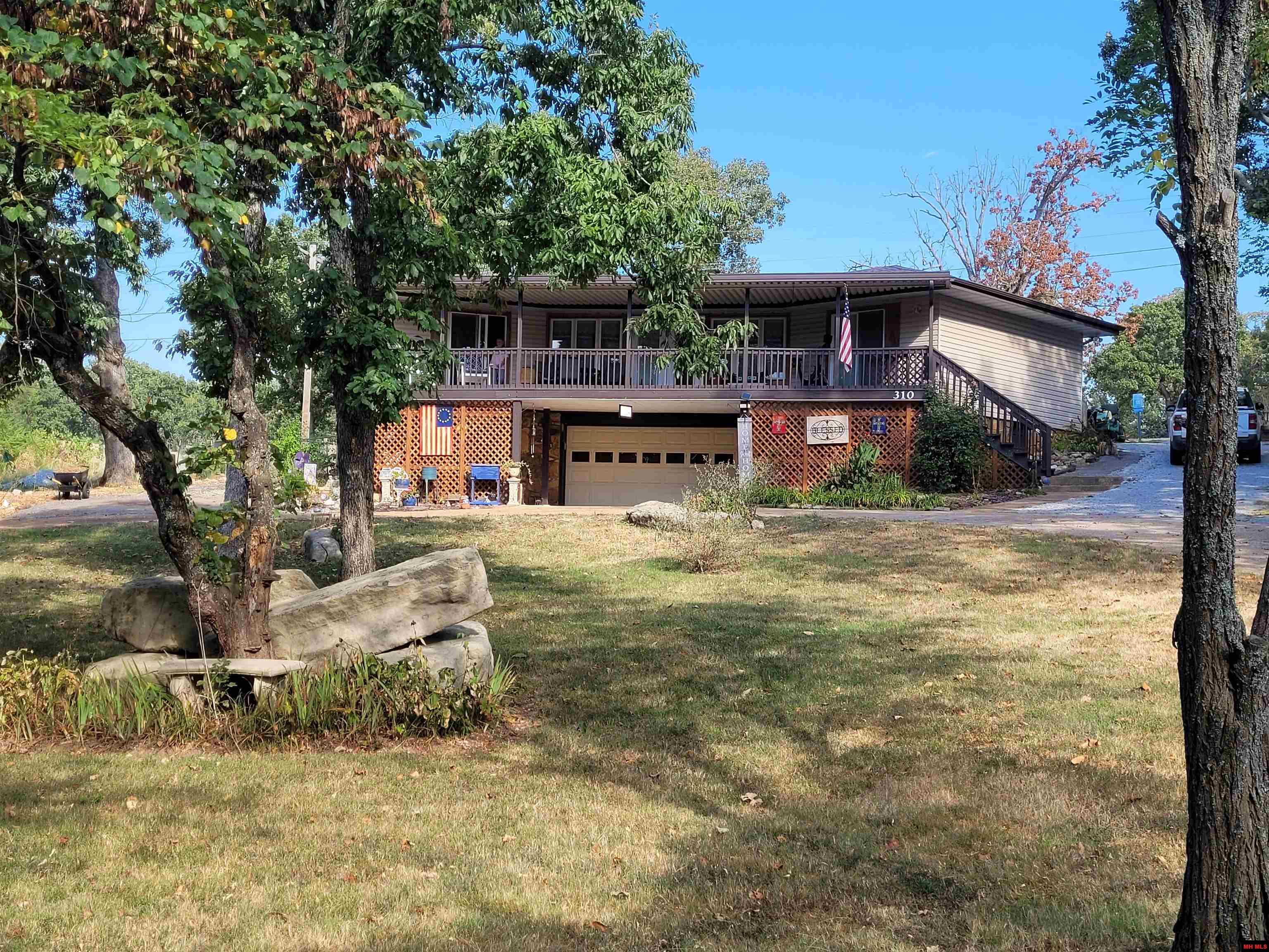 310 W GREEN VALLEY DRIVE Horseshoe Bend, AR 72512