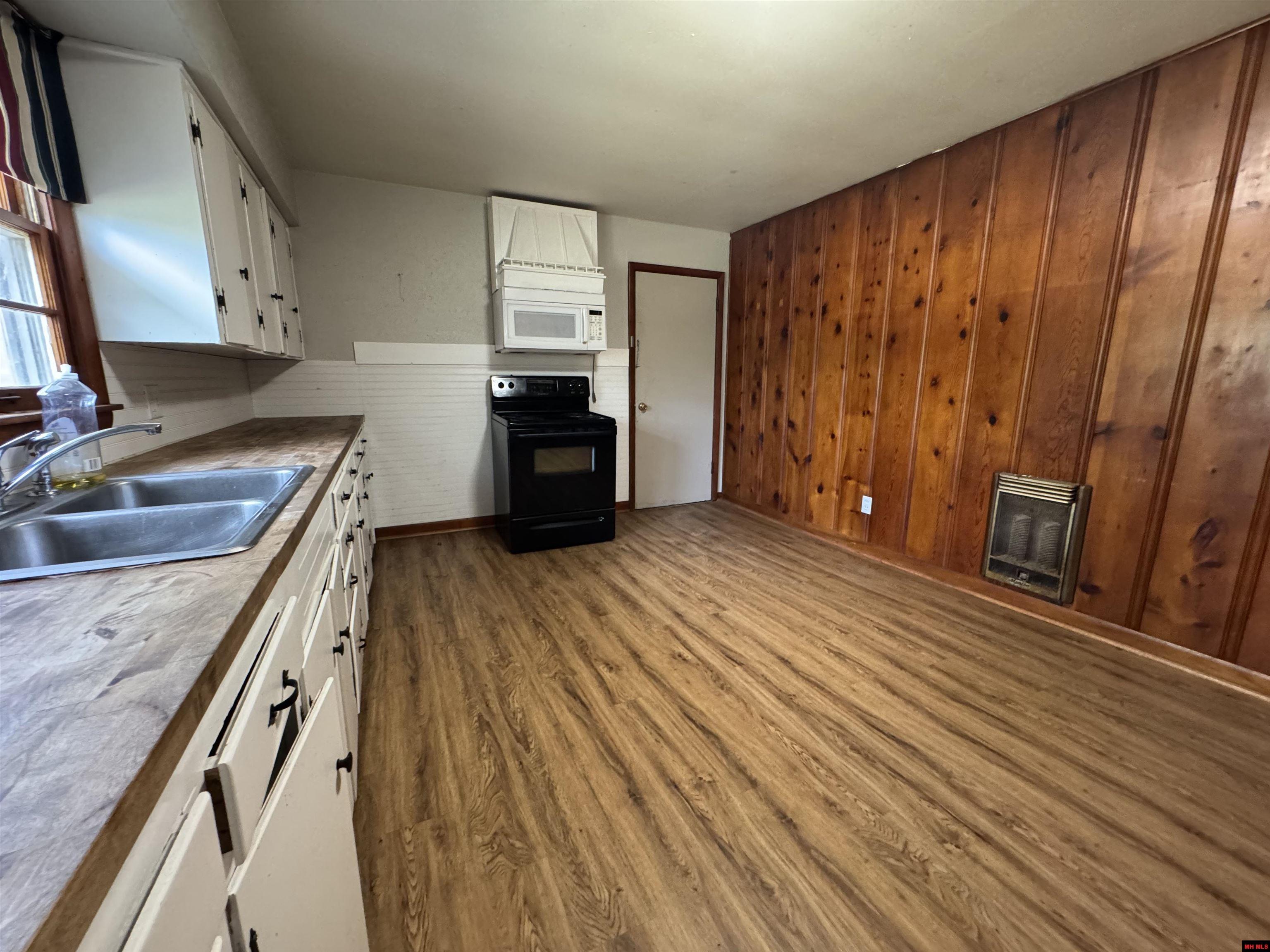 17 CR 253 Mountain Home, AR