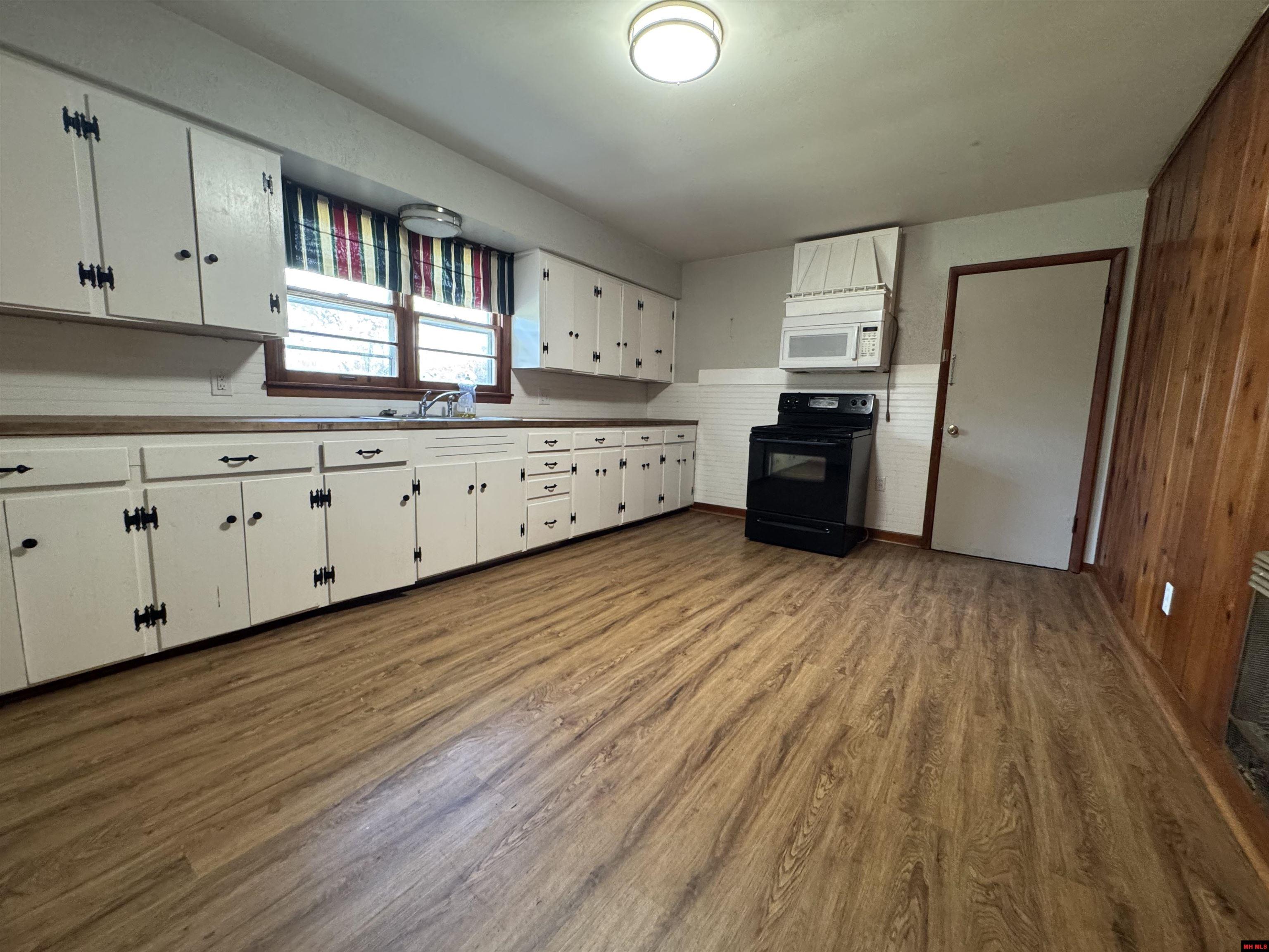 17 CR 253 Mountain Home, AR