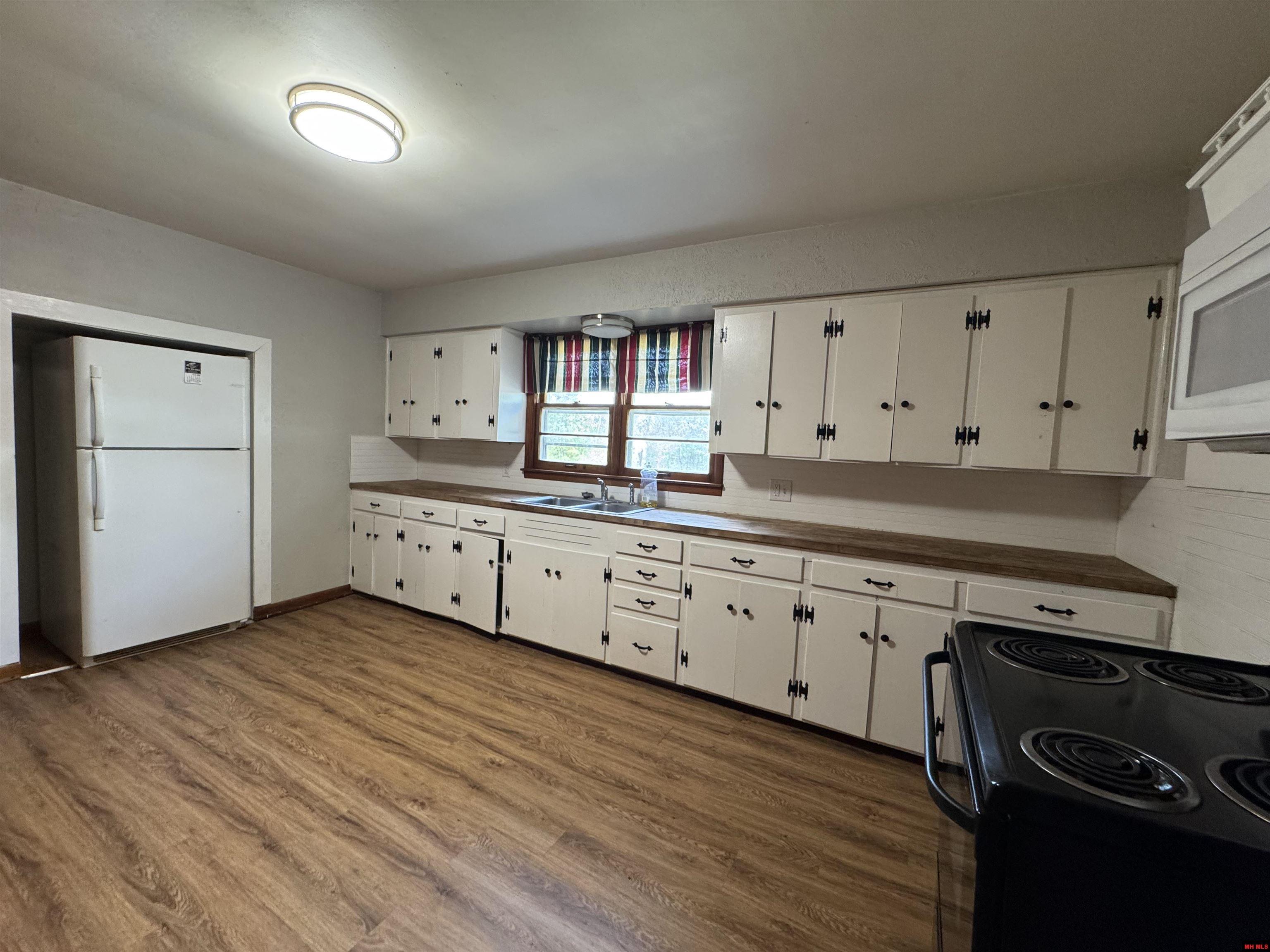 17 CR 253 Mountain Home, AR