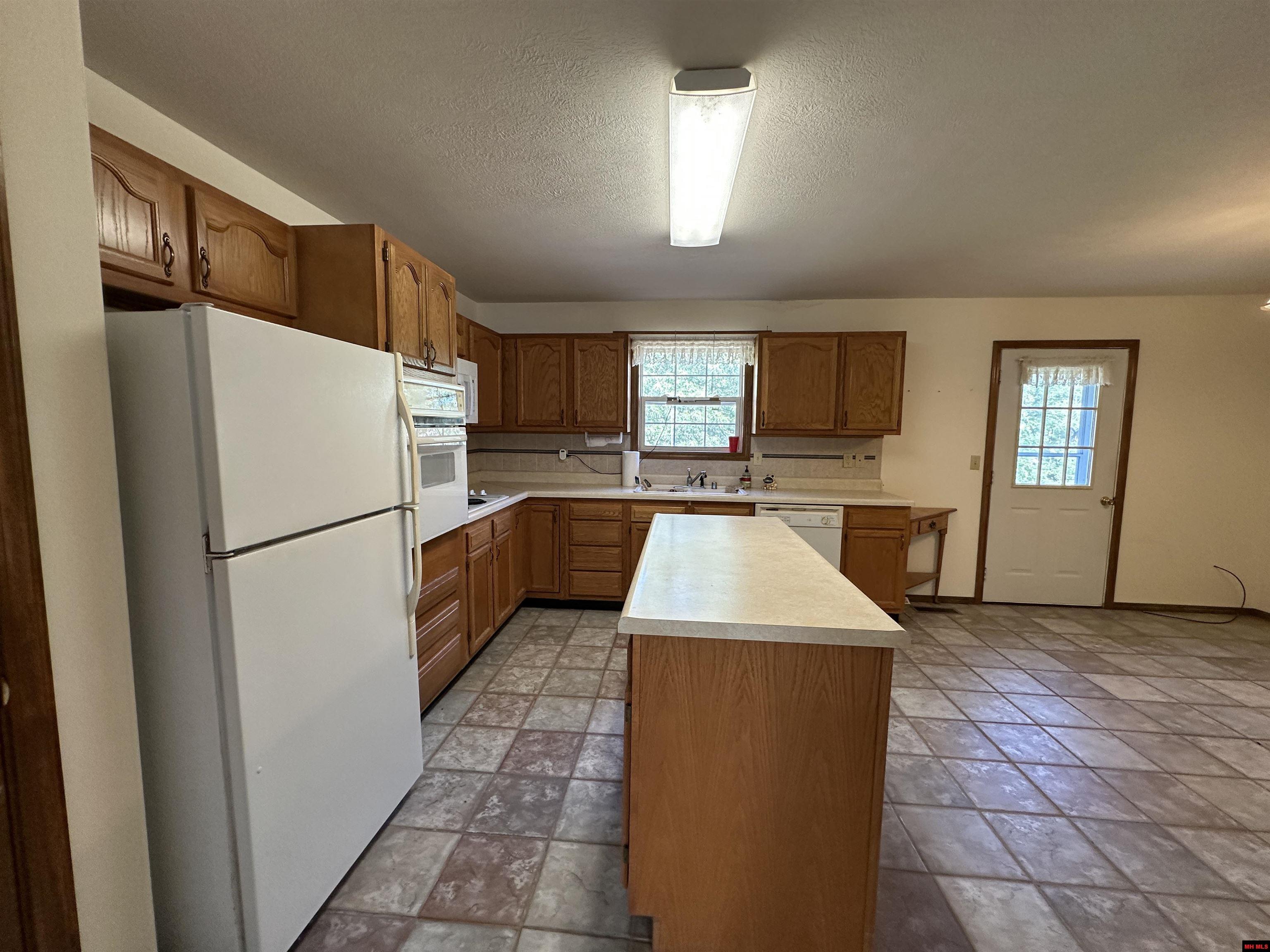 3361 COTTONWOOD ROAD Harrison, AR 72601-3361