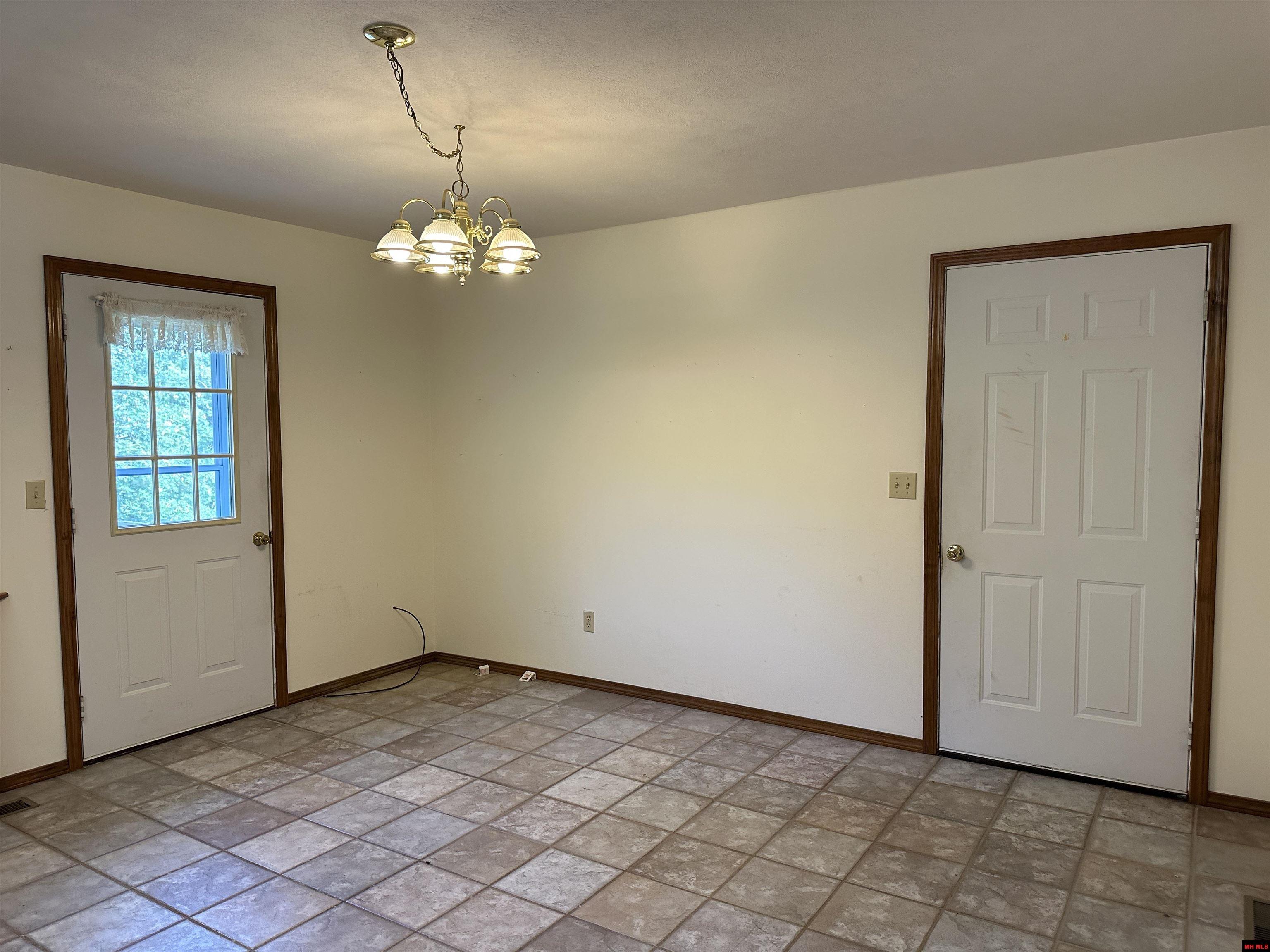 3361 COTTONWOOD ROAD Harrison, AR 72601-3361