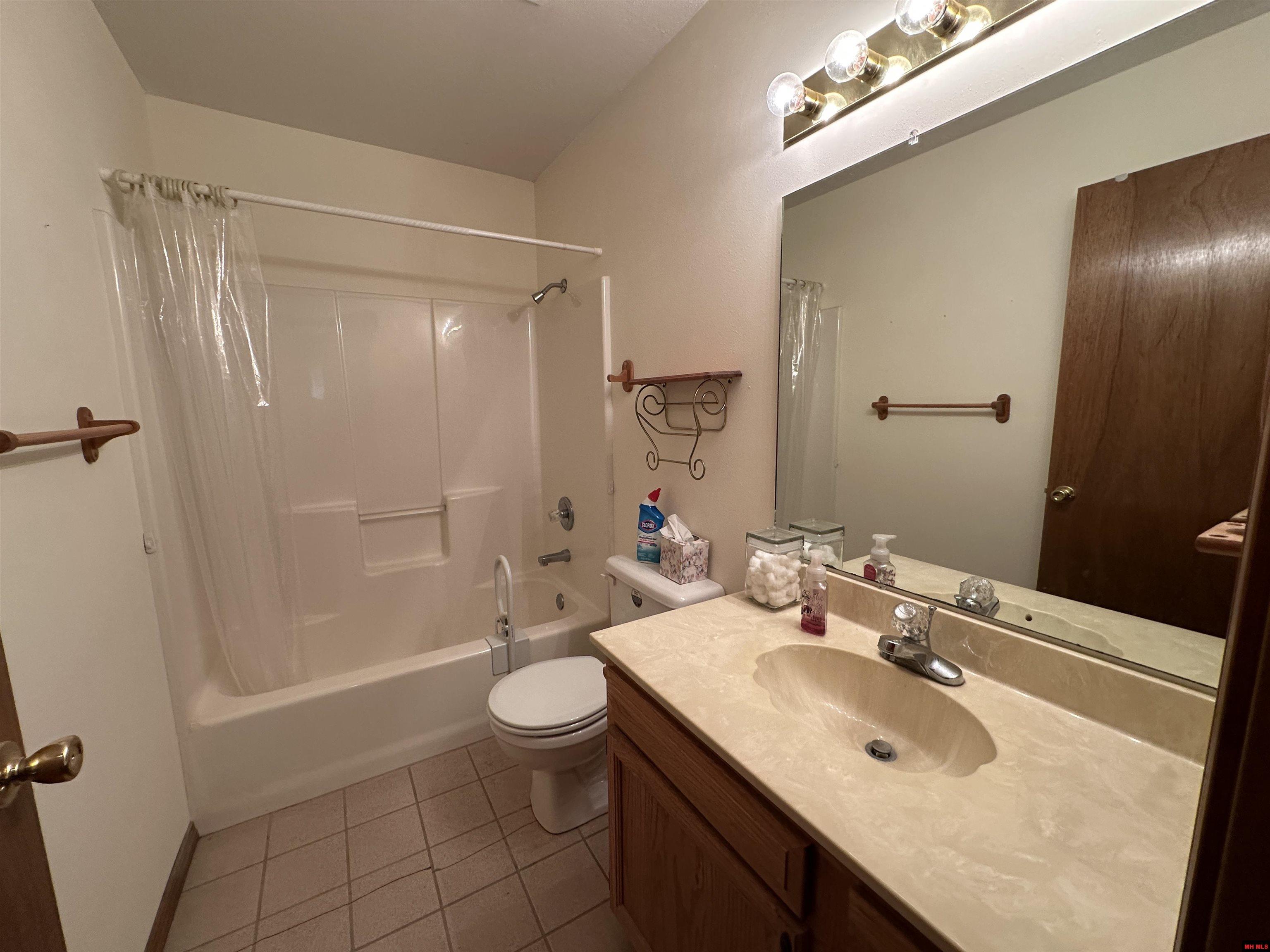 3361 COTTONWOOD ROAD Harrison, AR 72601-3361