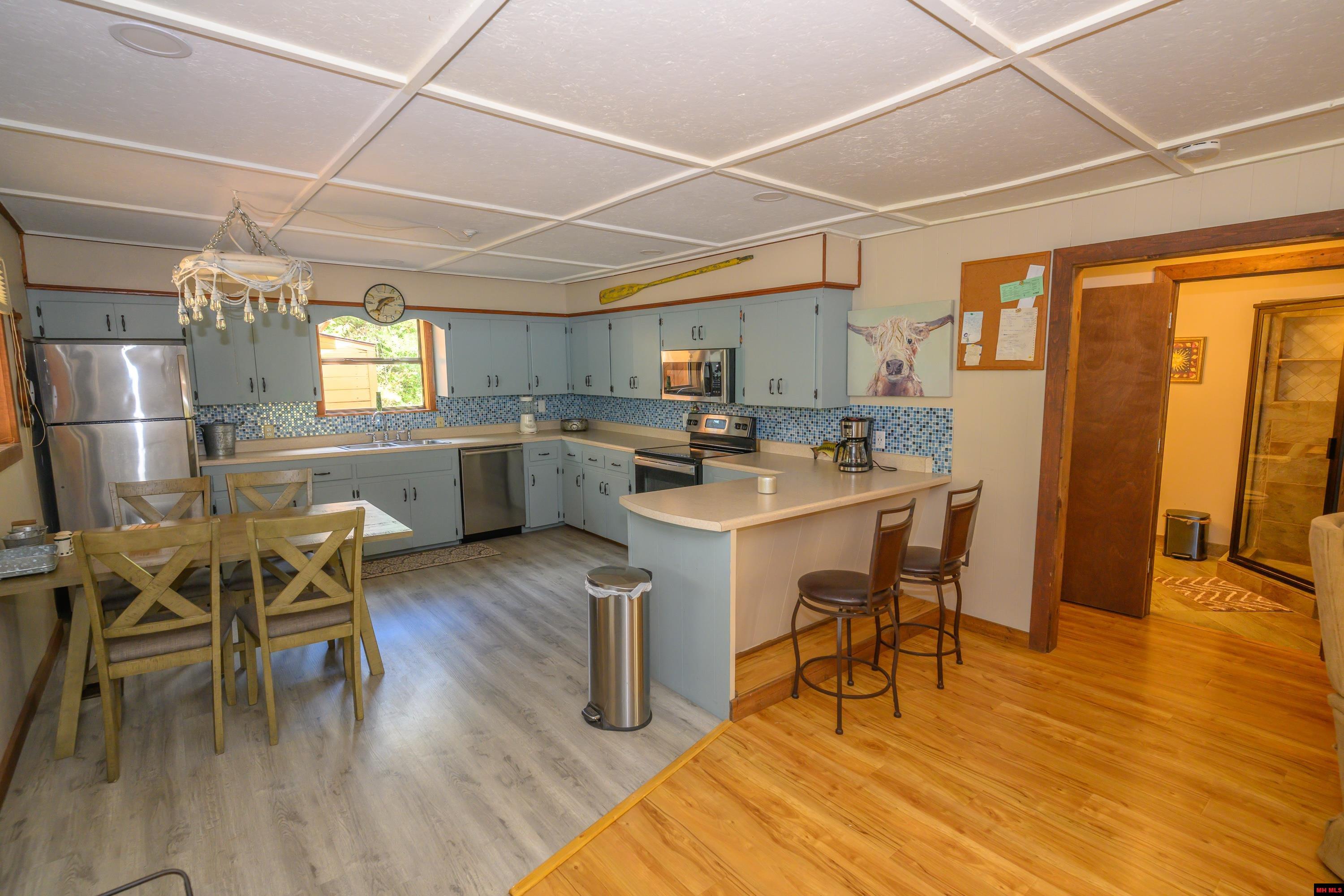 313 RUBY HOLLER LANDING Elizabeth, AR 72531