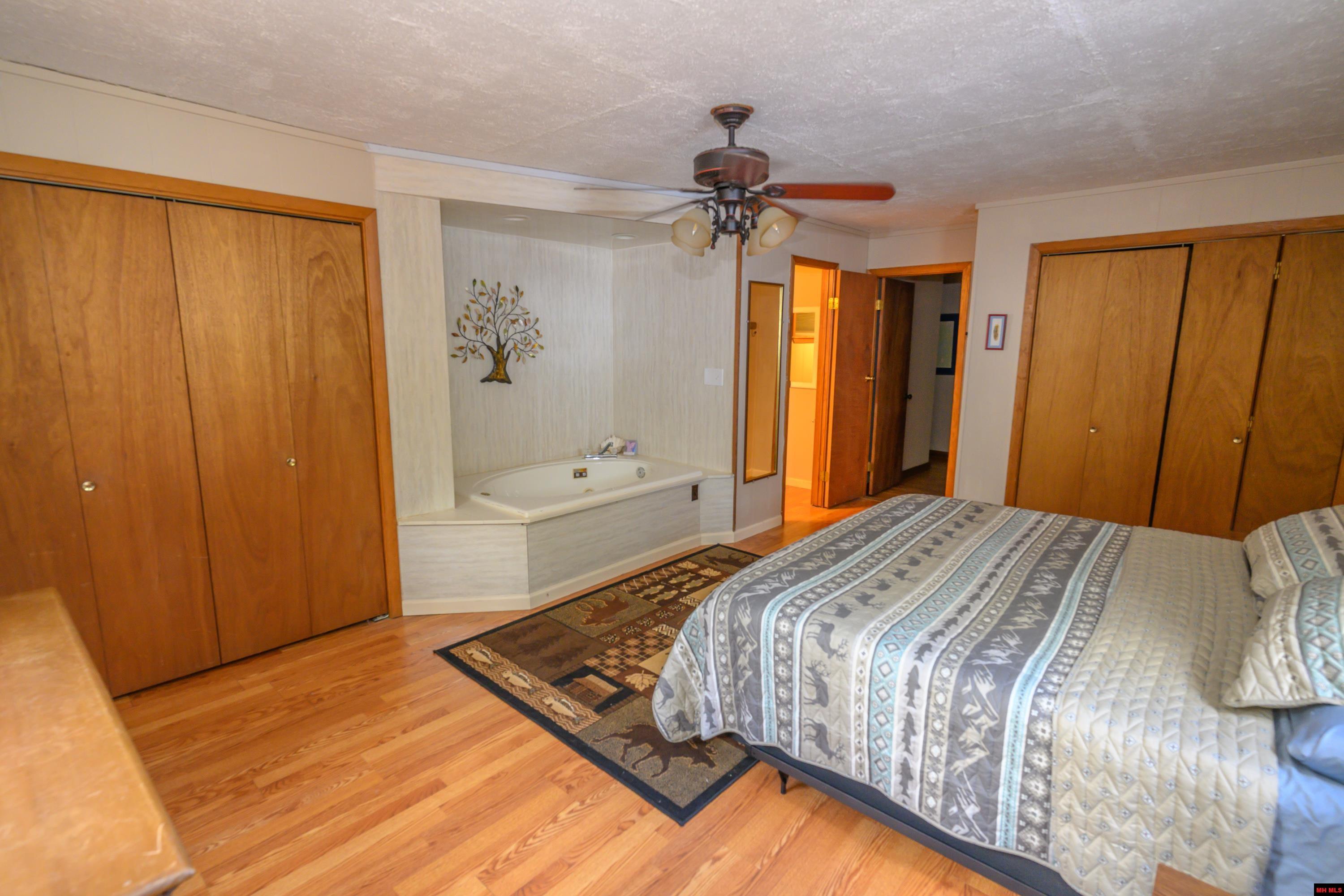 313 RUBY HOLLER LANDING Elizabeth, AR 72531