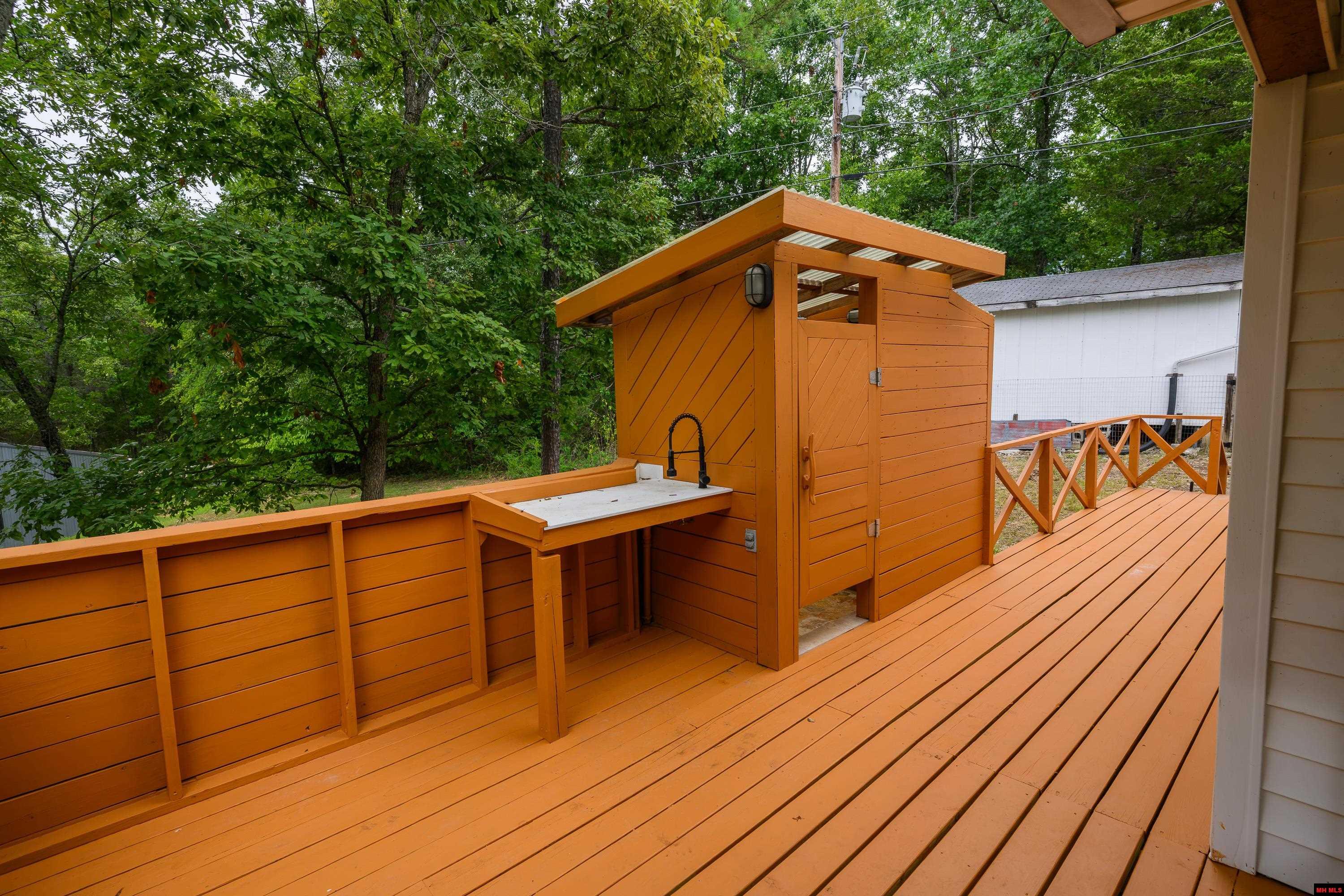 313 RUBY HOLLER LANDING Elizabeth, AR 72531