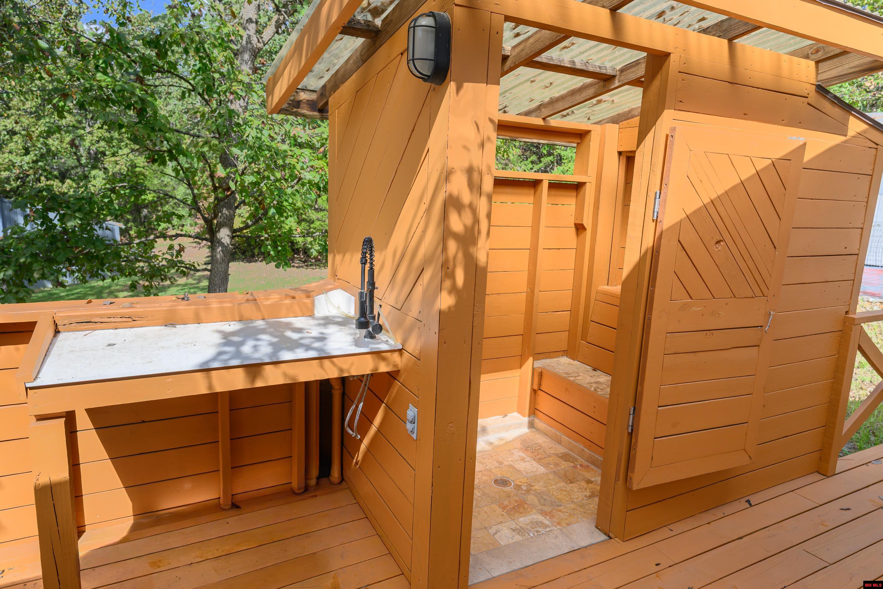 313 RUBY HOLLER LANDING Elizabeth, AR 72531