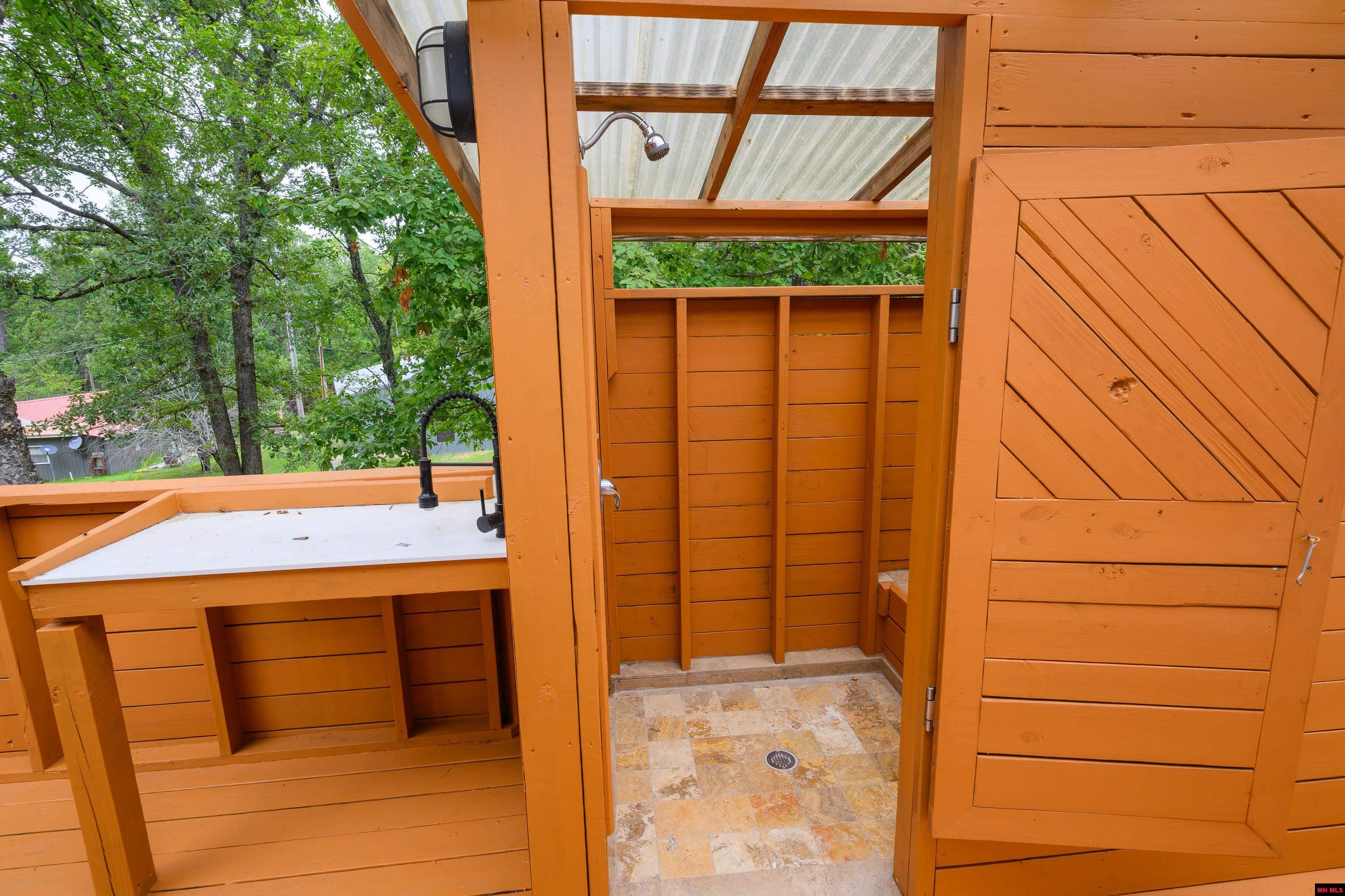 313 RUBY HOLLER LANDING Elizabeth, AR 72531