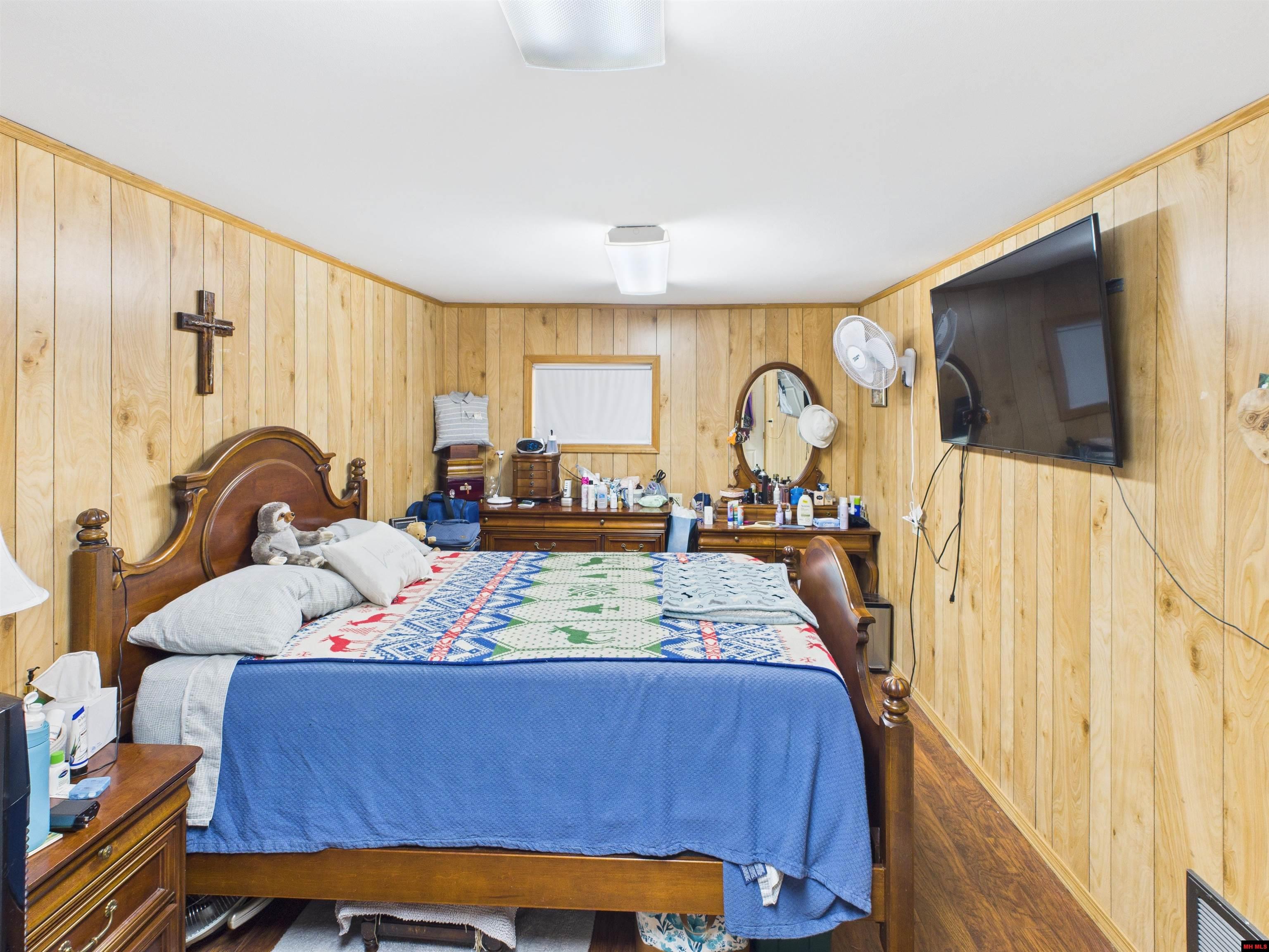 210 Northwest Street