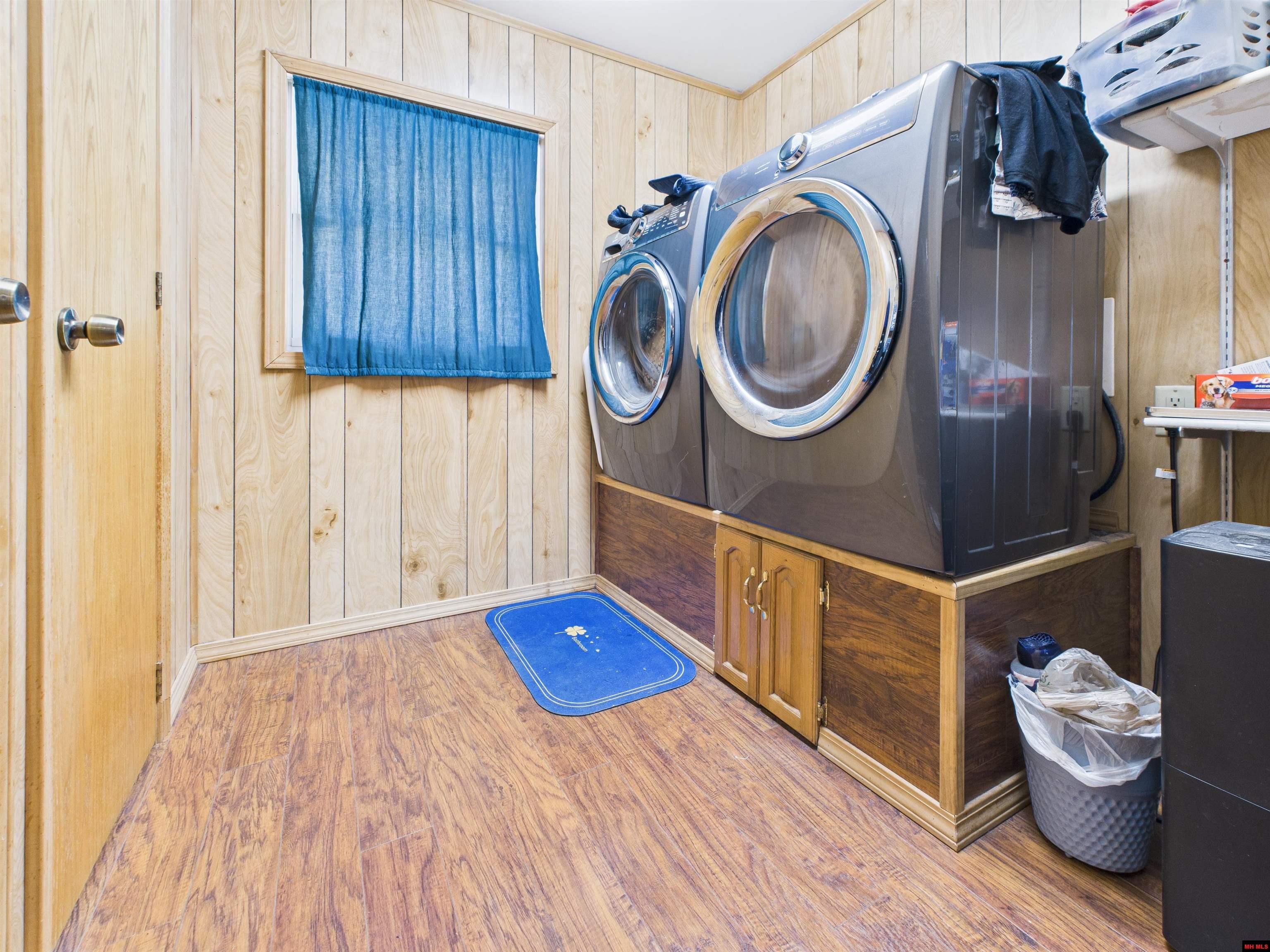 210 Northwest Street