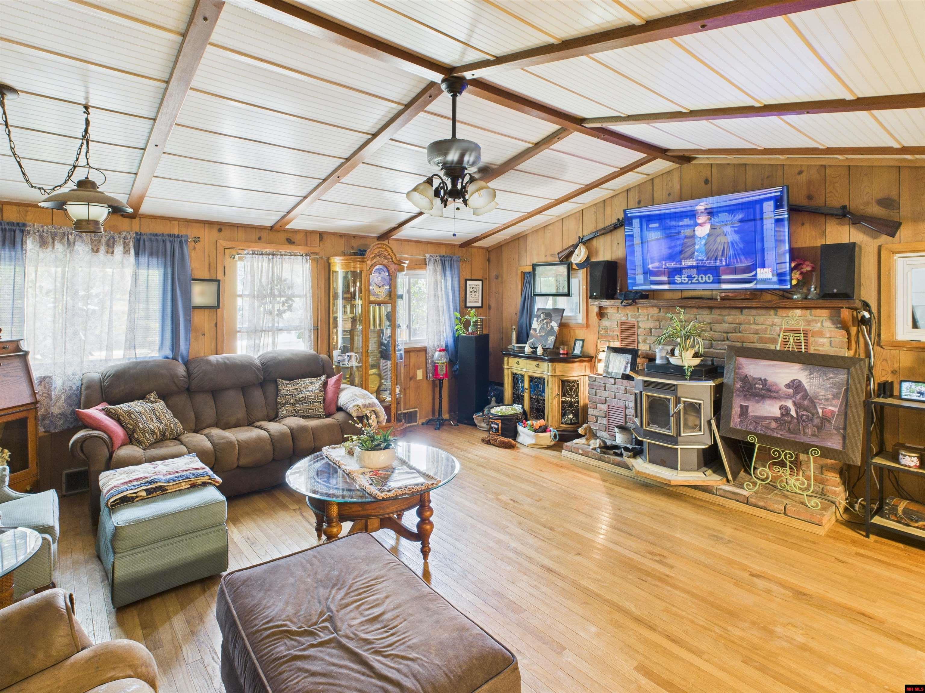 210 Northwest Street