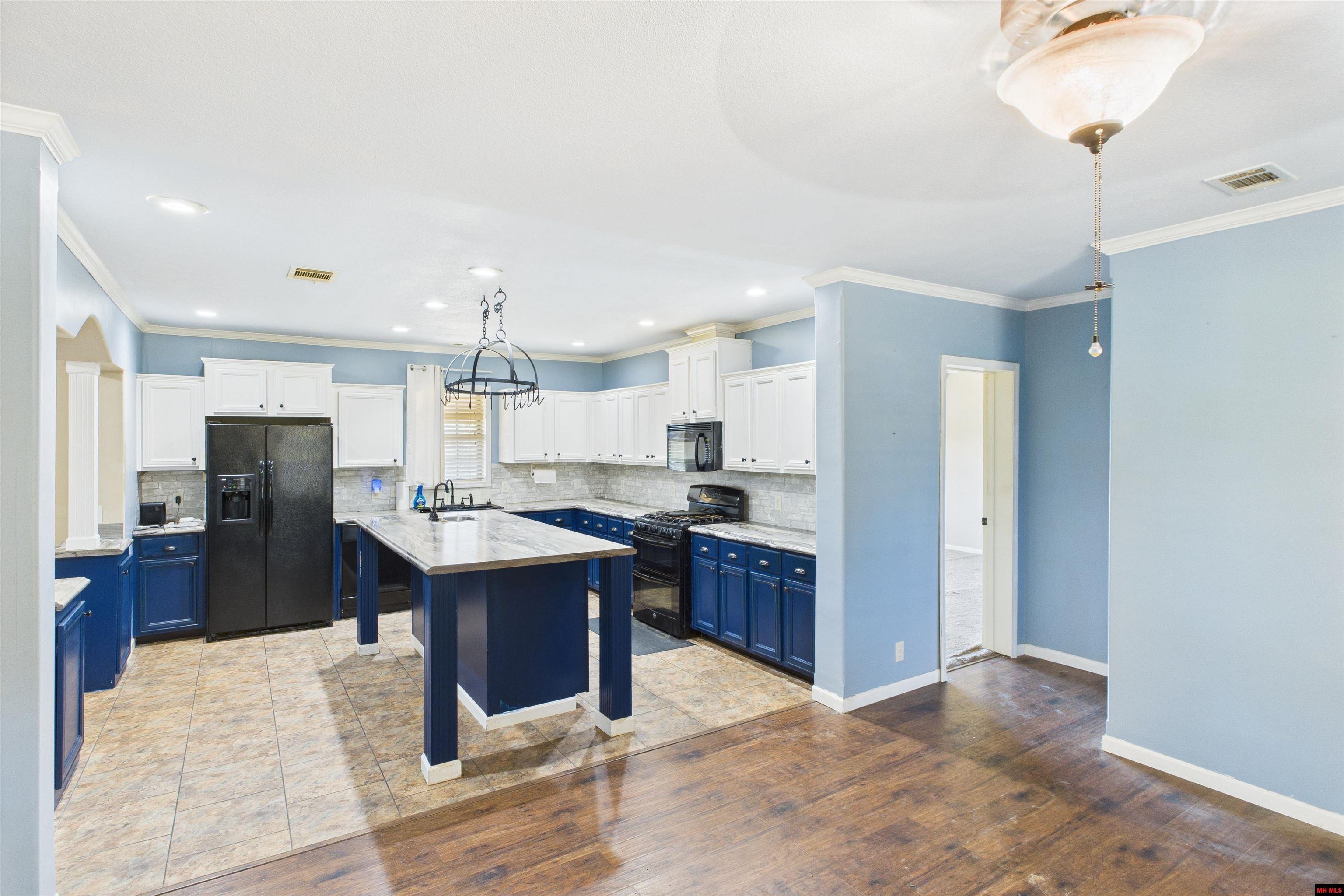 227 TIMBER LANE Yellville, AR