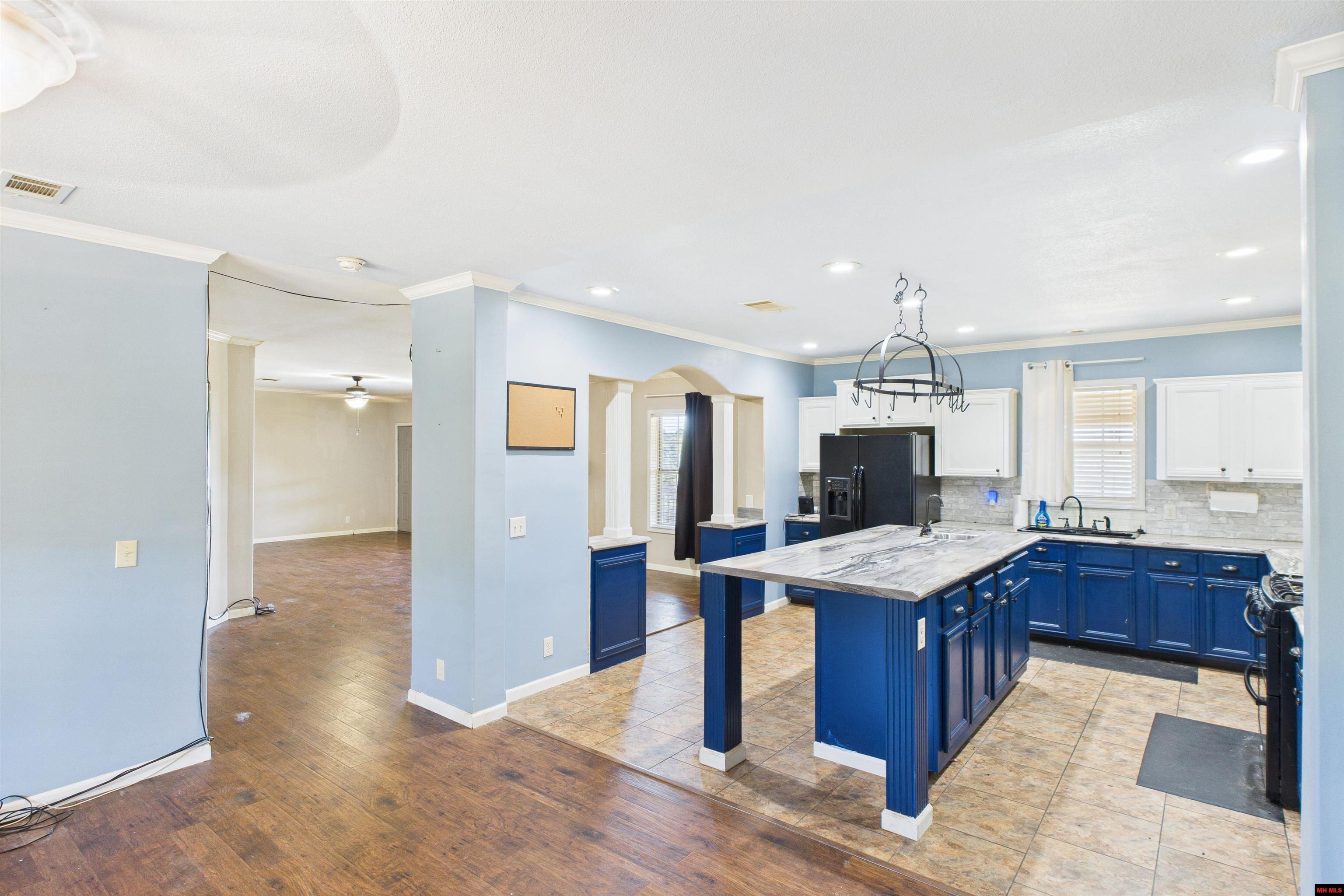 227 TIMBER LANE Yellville, AR