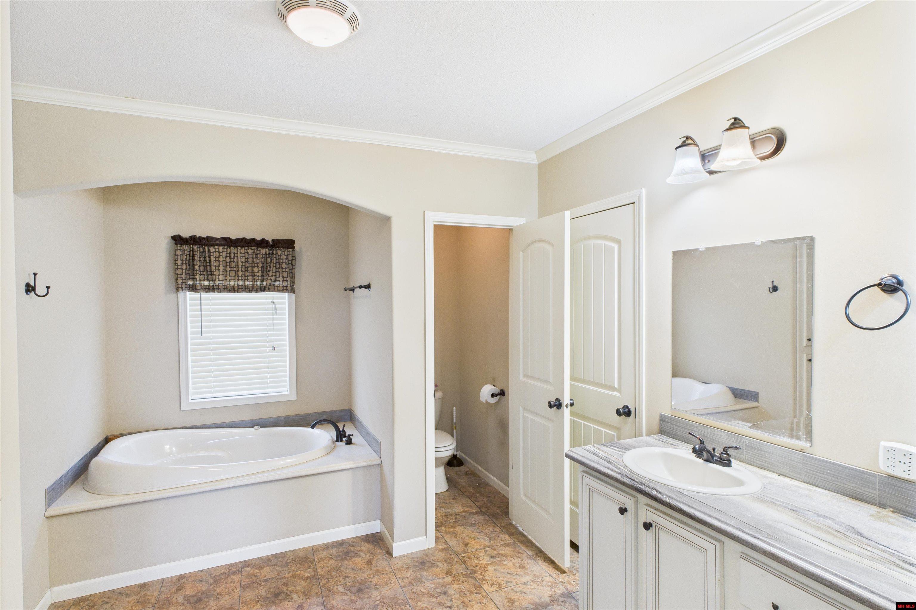 227 TIMBER LANE Yellville, AR