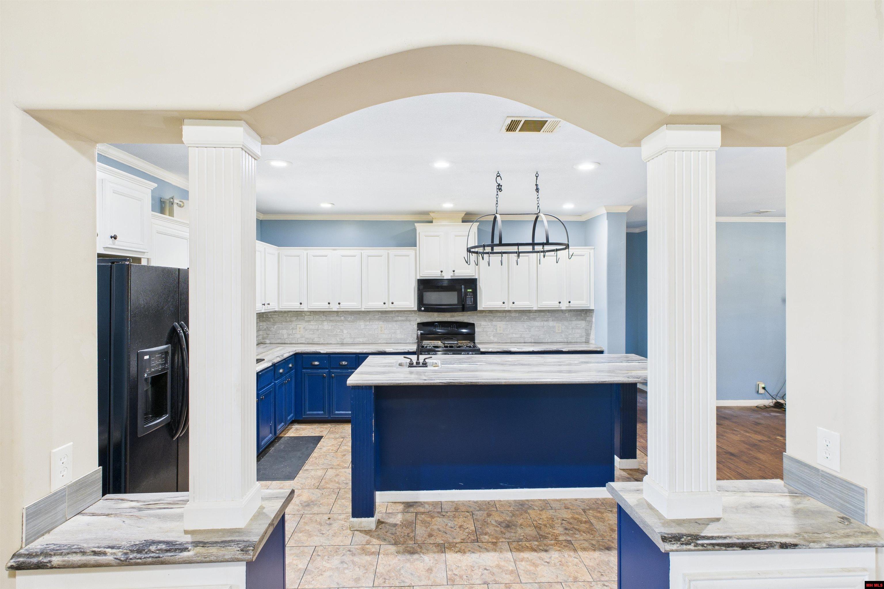 227 TIMBER LANE Yellville, AR