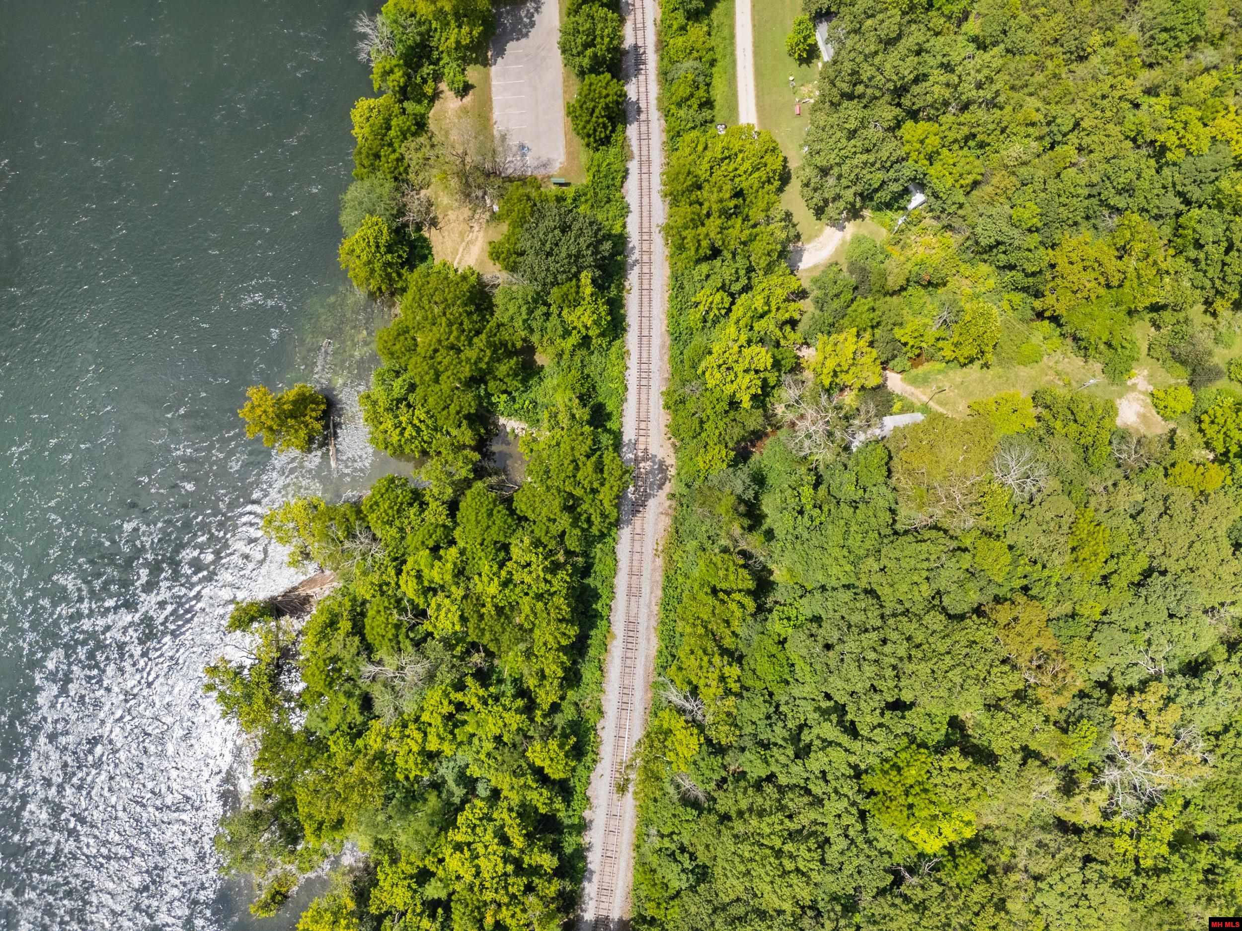 328 & 361 Rim Shoals Lane