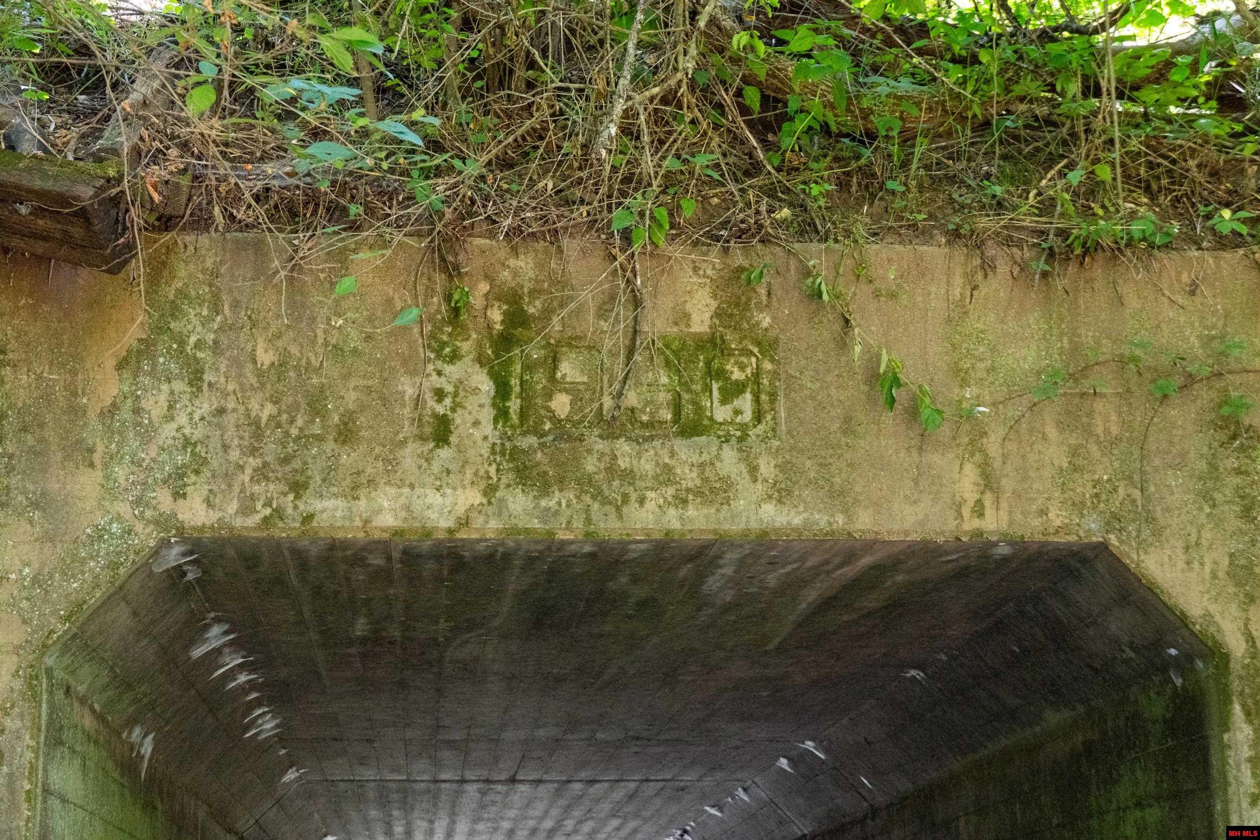 328 & 361 Rim Shoals Lane