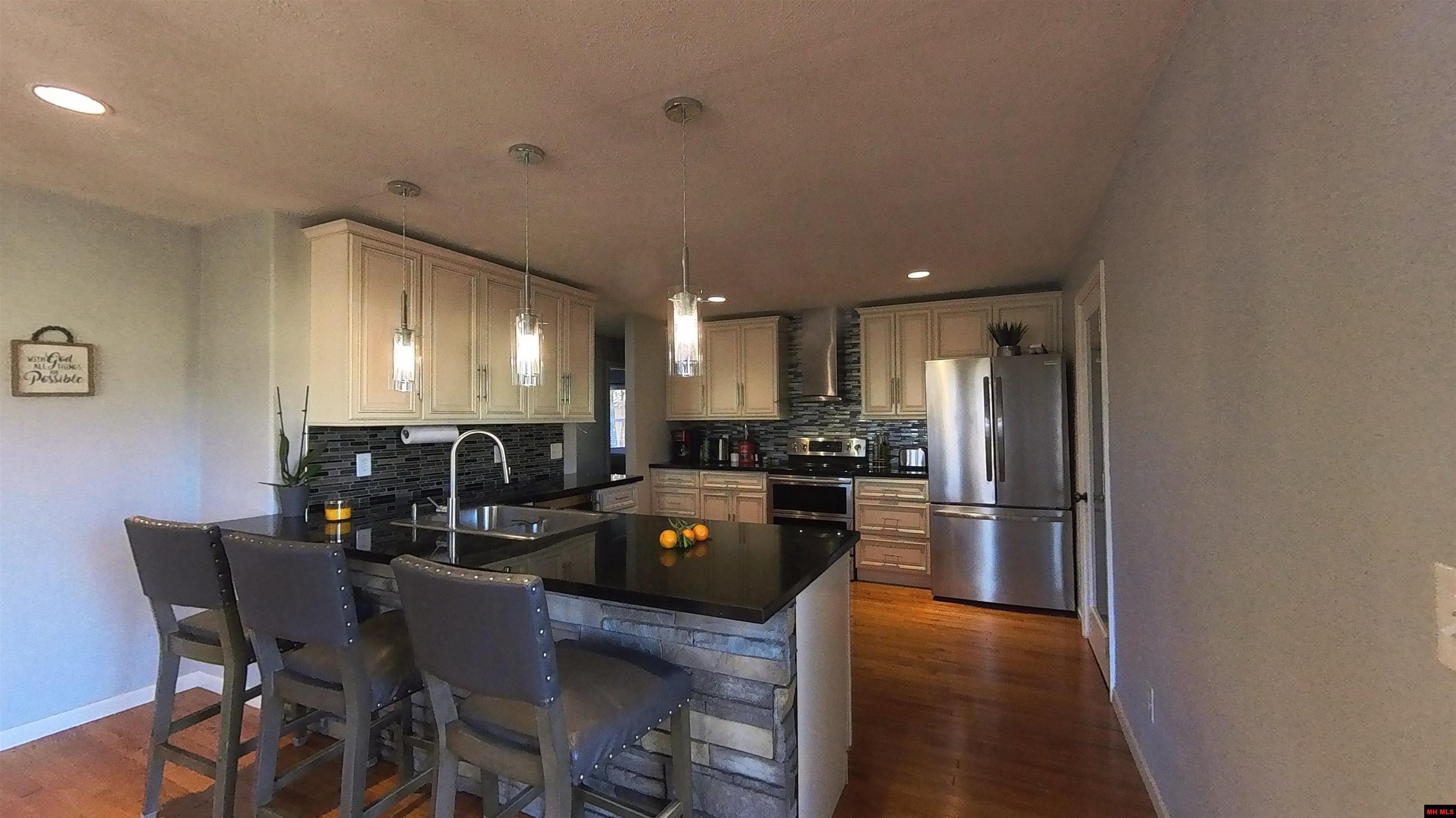 4707 Private Road 5127