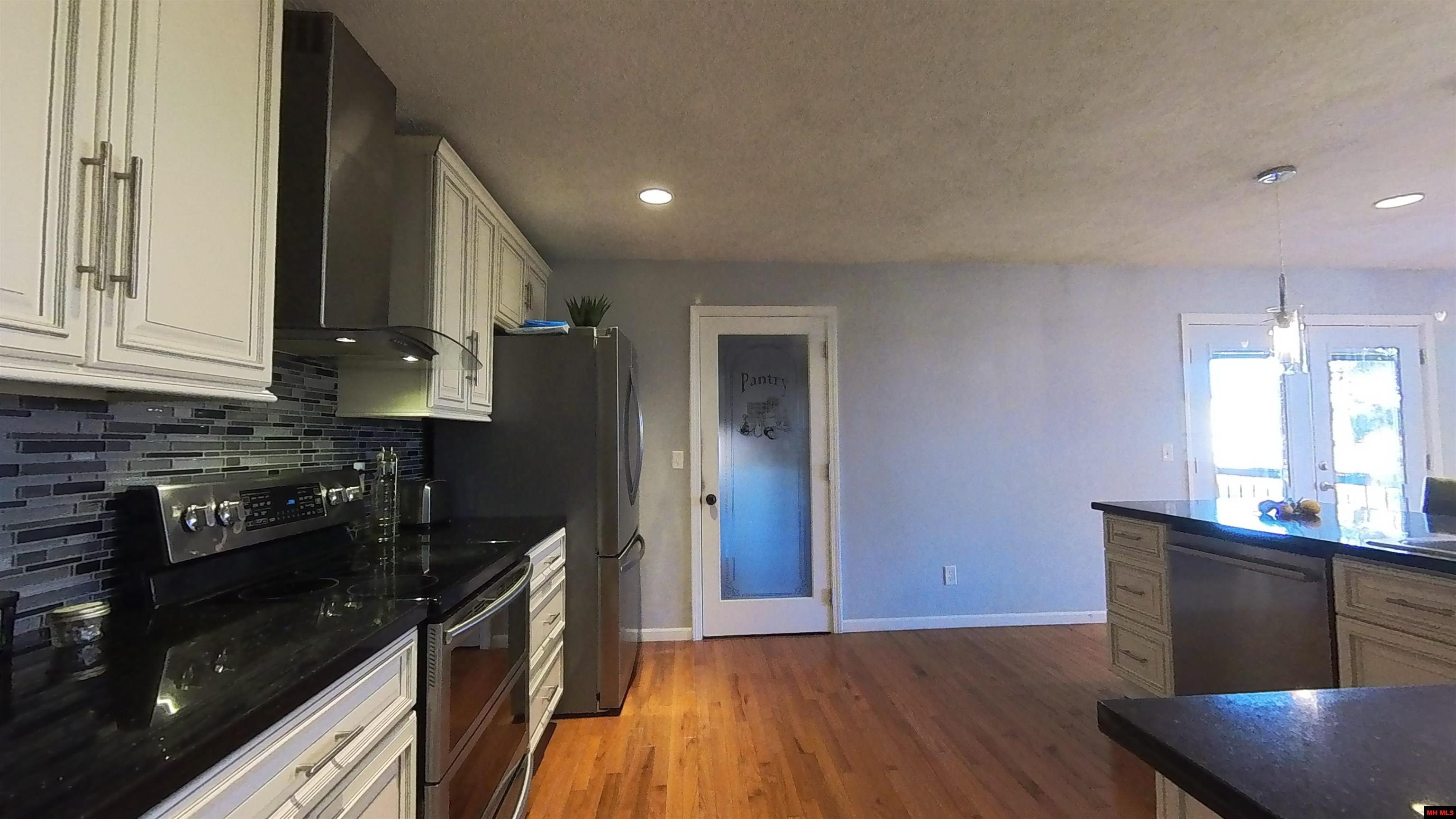 4707 Private Road 5127