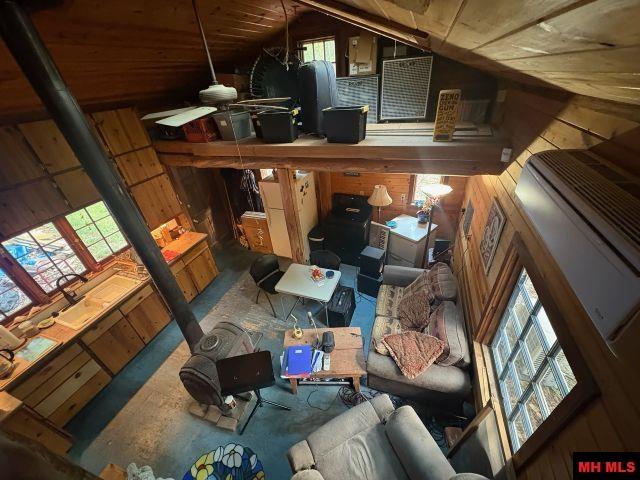 271 Old Rush Creek Road