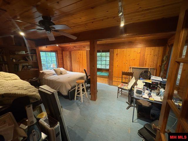 271 Old Rush Creek Road