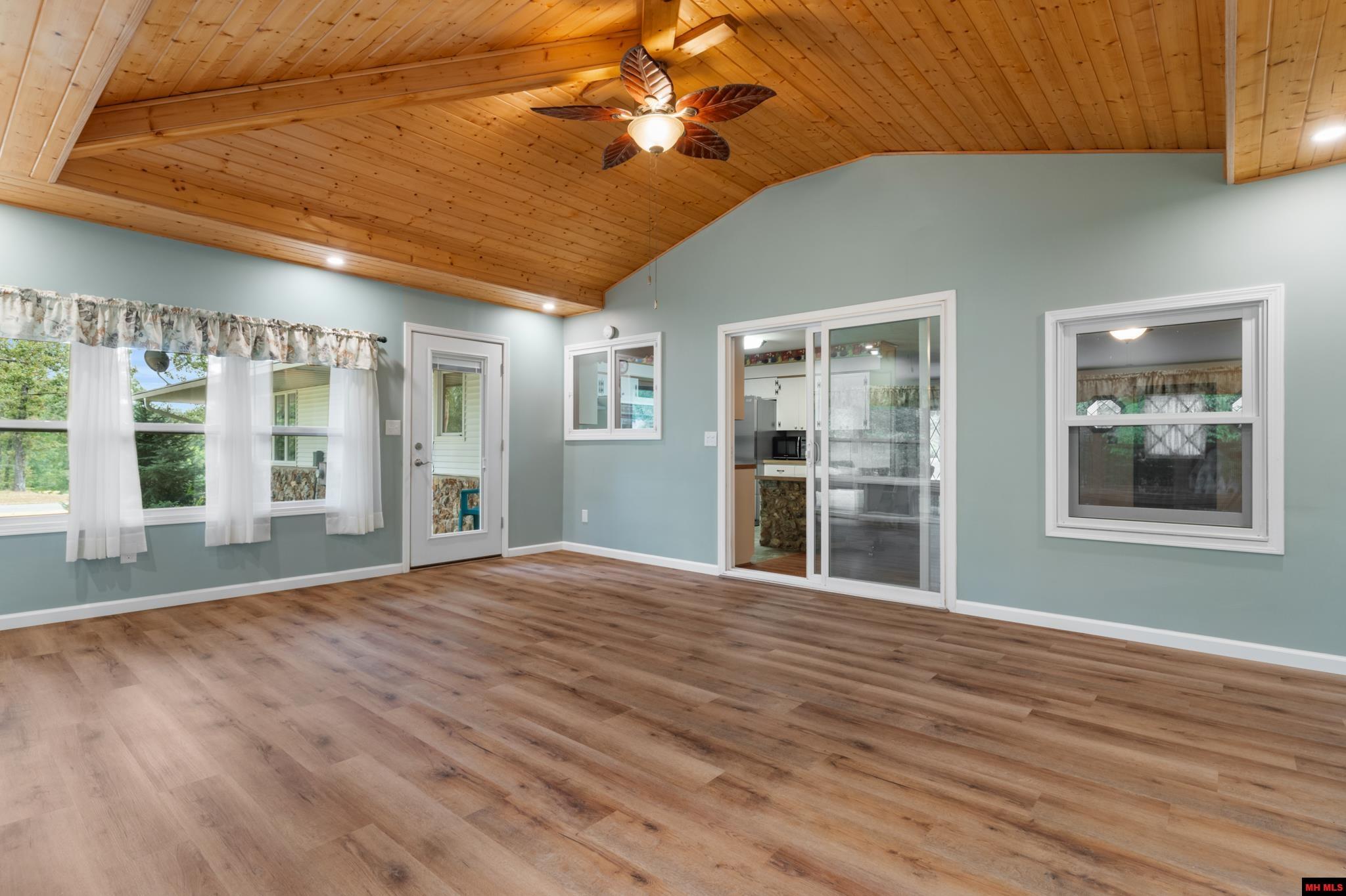 19 DOGWOOD LANE Lakeview, AR 72642