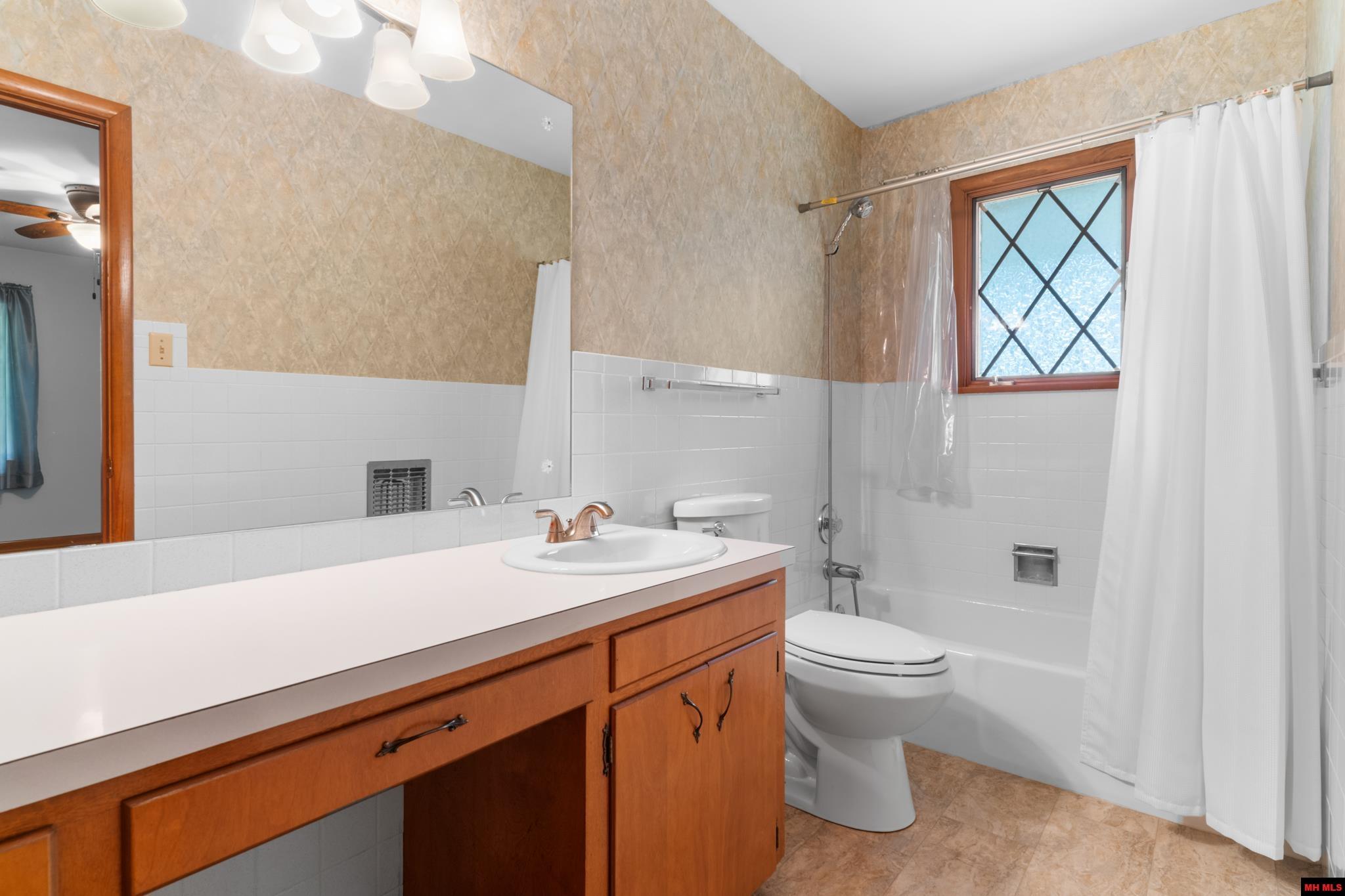 19 DOGWOOD LANE Lakeview, AR 72642